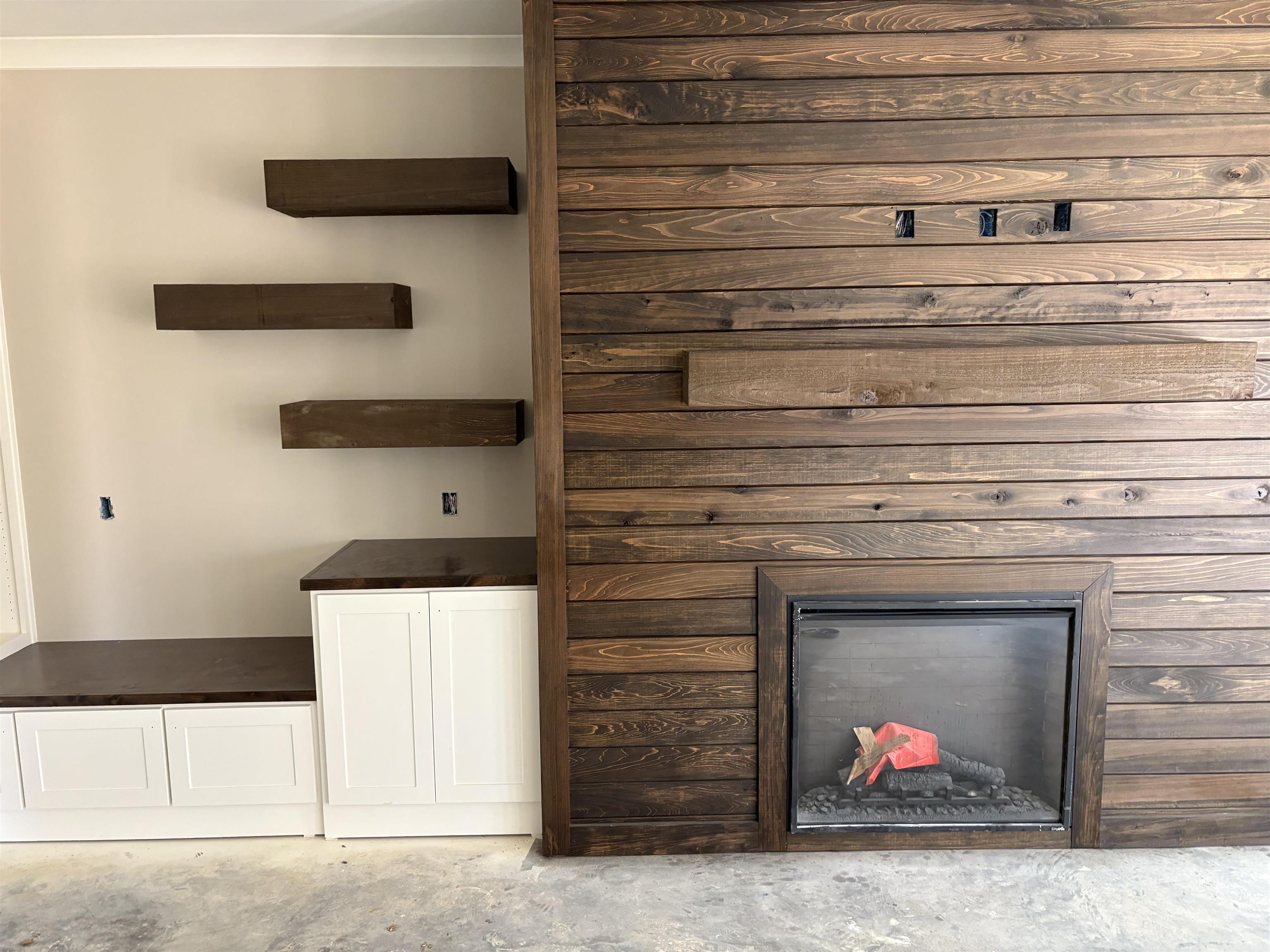 HIDDEN VALLEY ESTATES - Residential