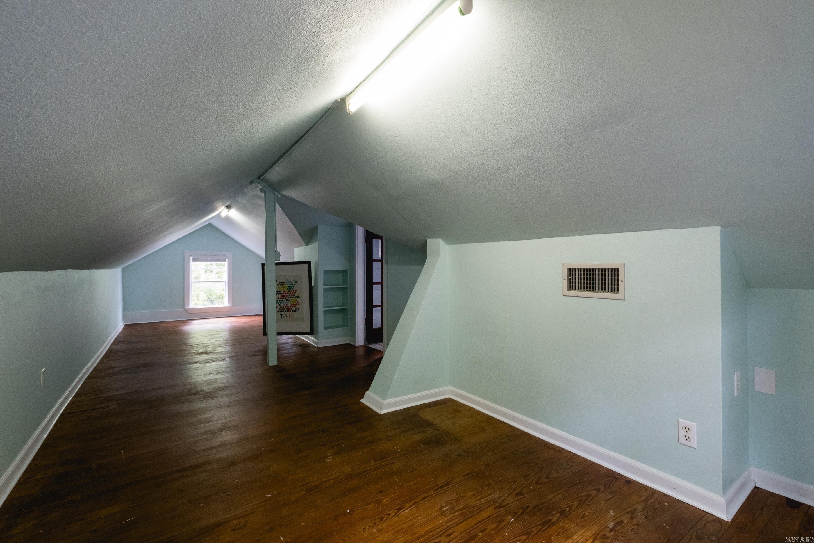 YOUNGS PARK - Residential