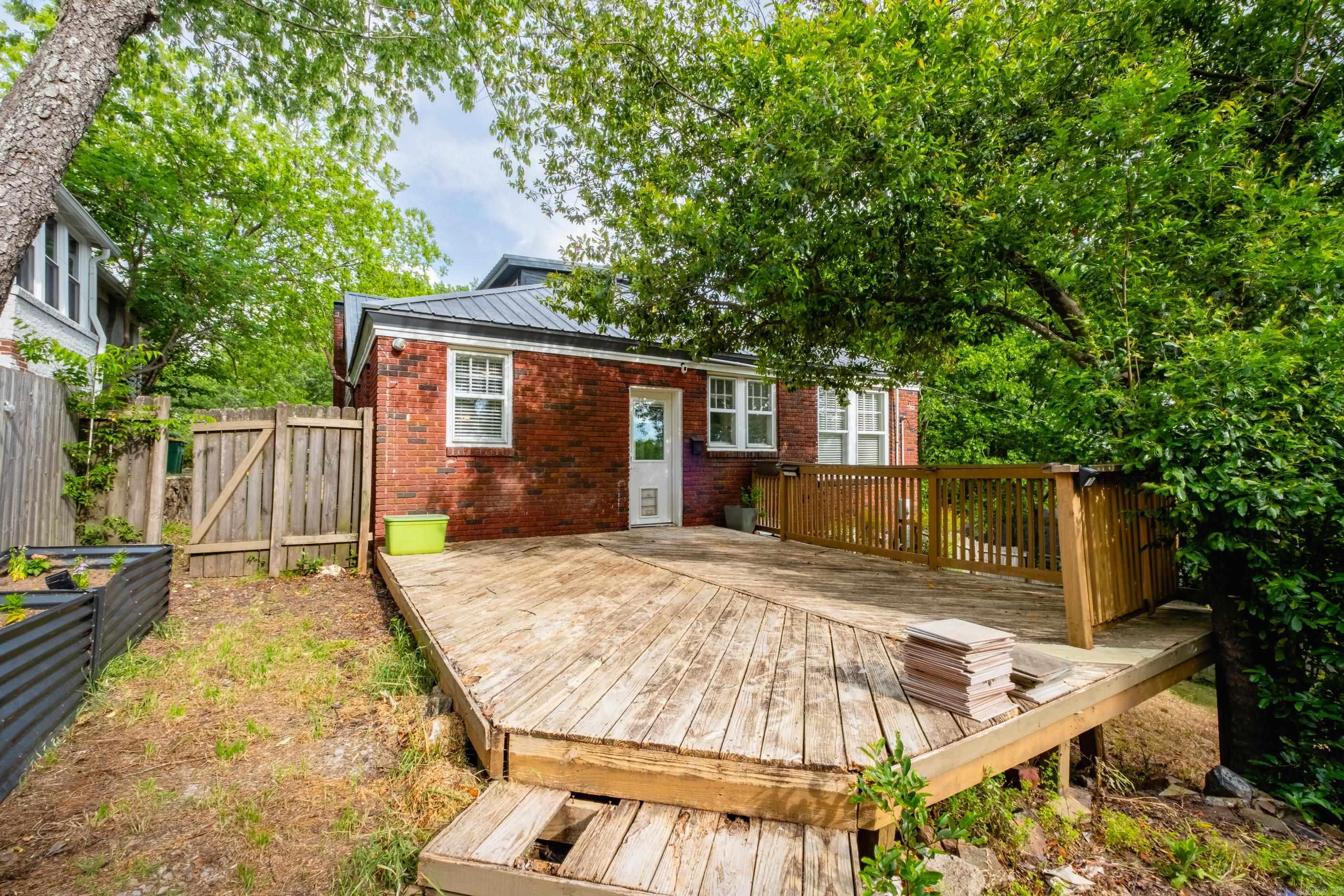 YOUNGS PARK - Residential