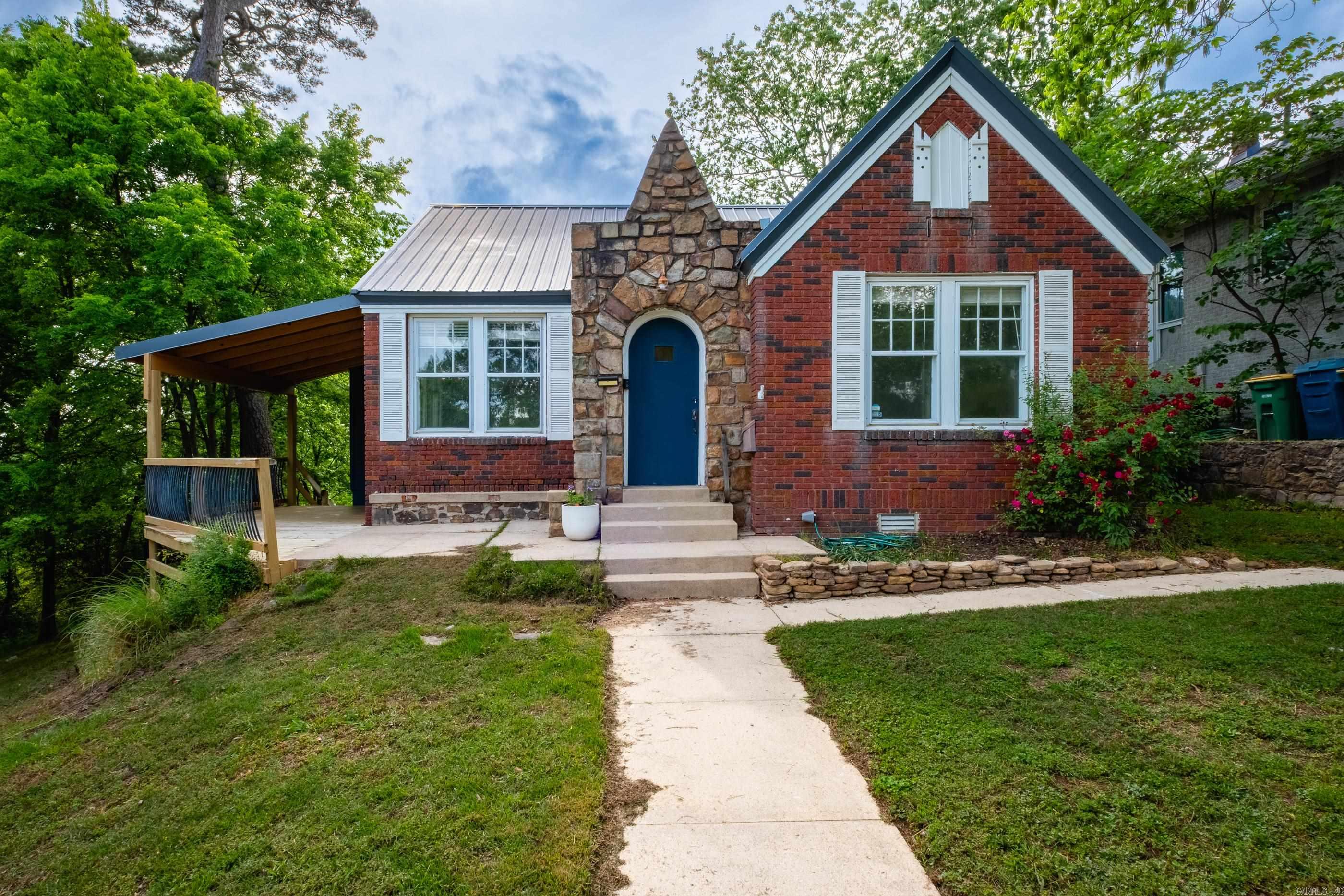 YOUNGS PARK - Residential