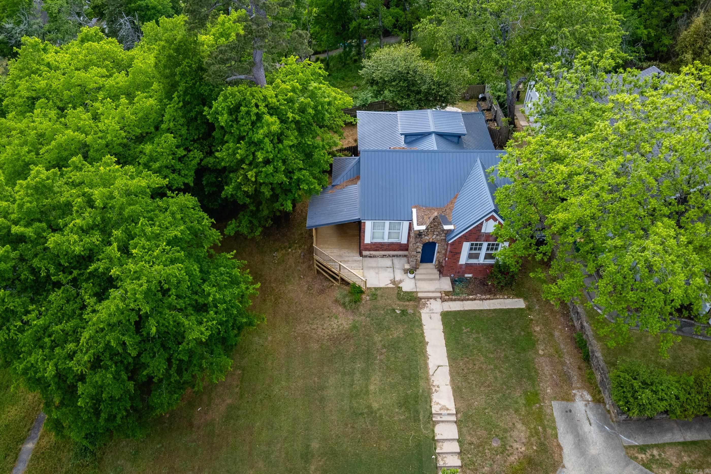 YOUNGS PARK - Residential