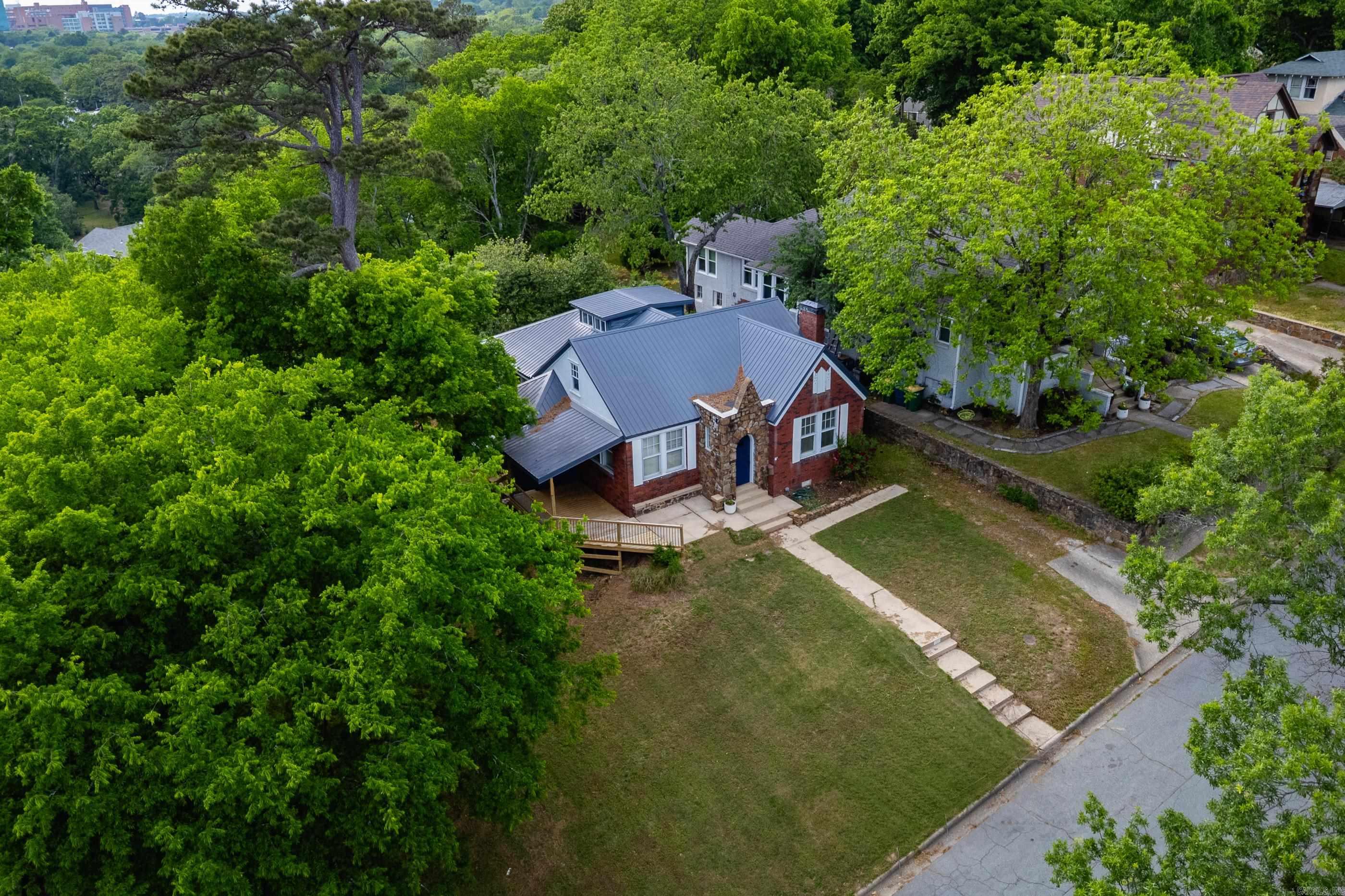 YOUNGS PARK - Residential