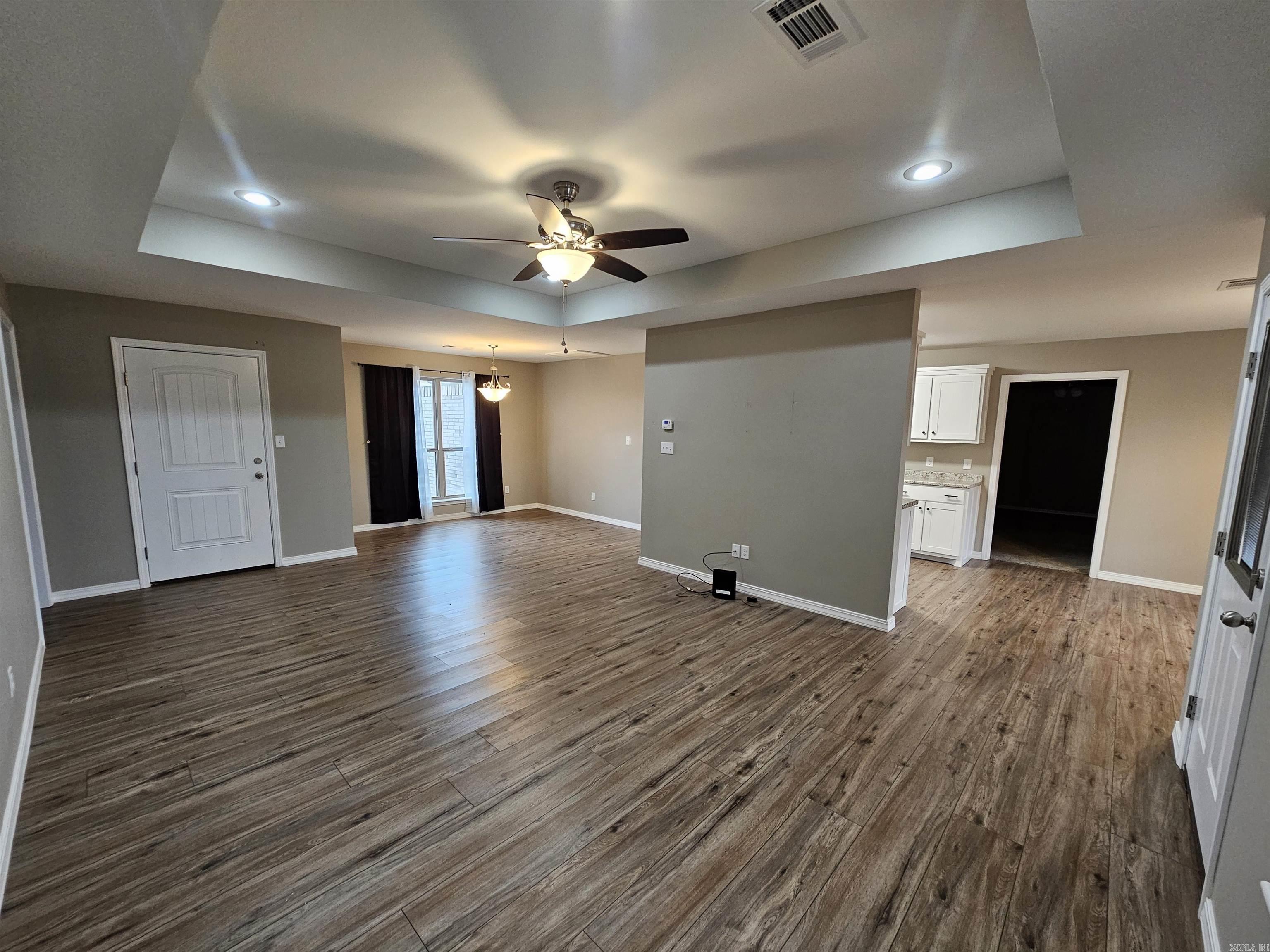 WILLOW OAKS ESTATE - Residential