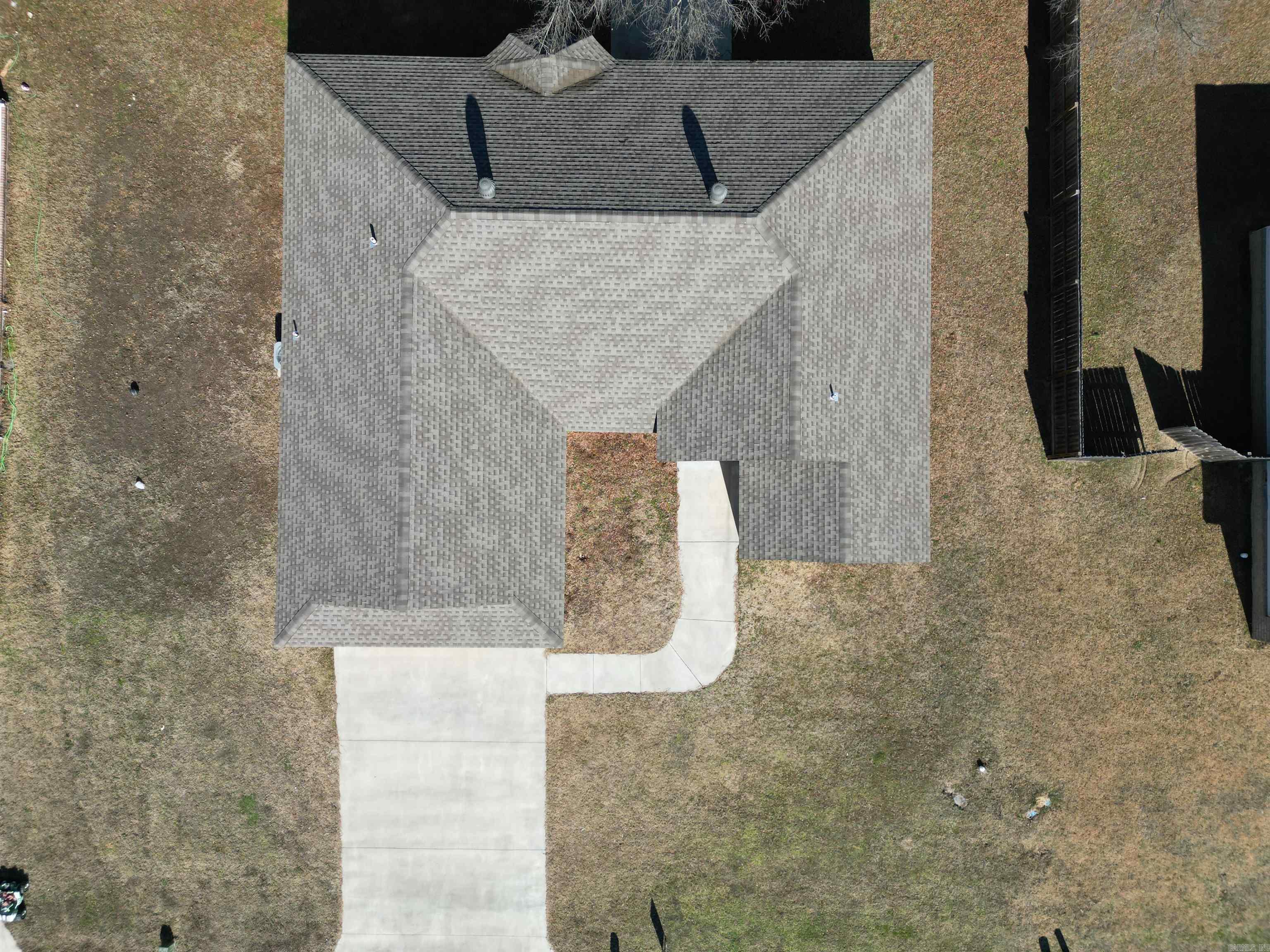 WILLOW OAKS ESTATE - Residential