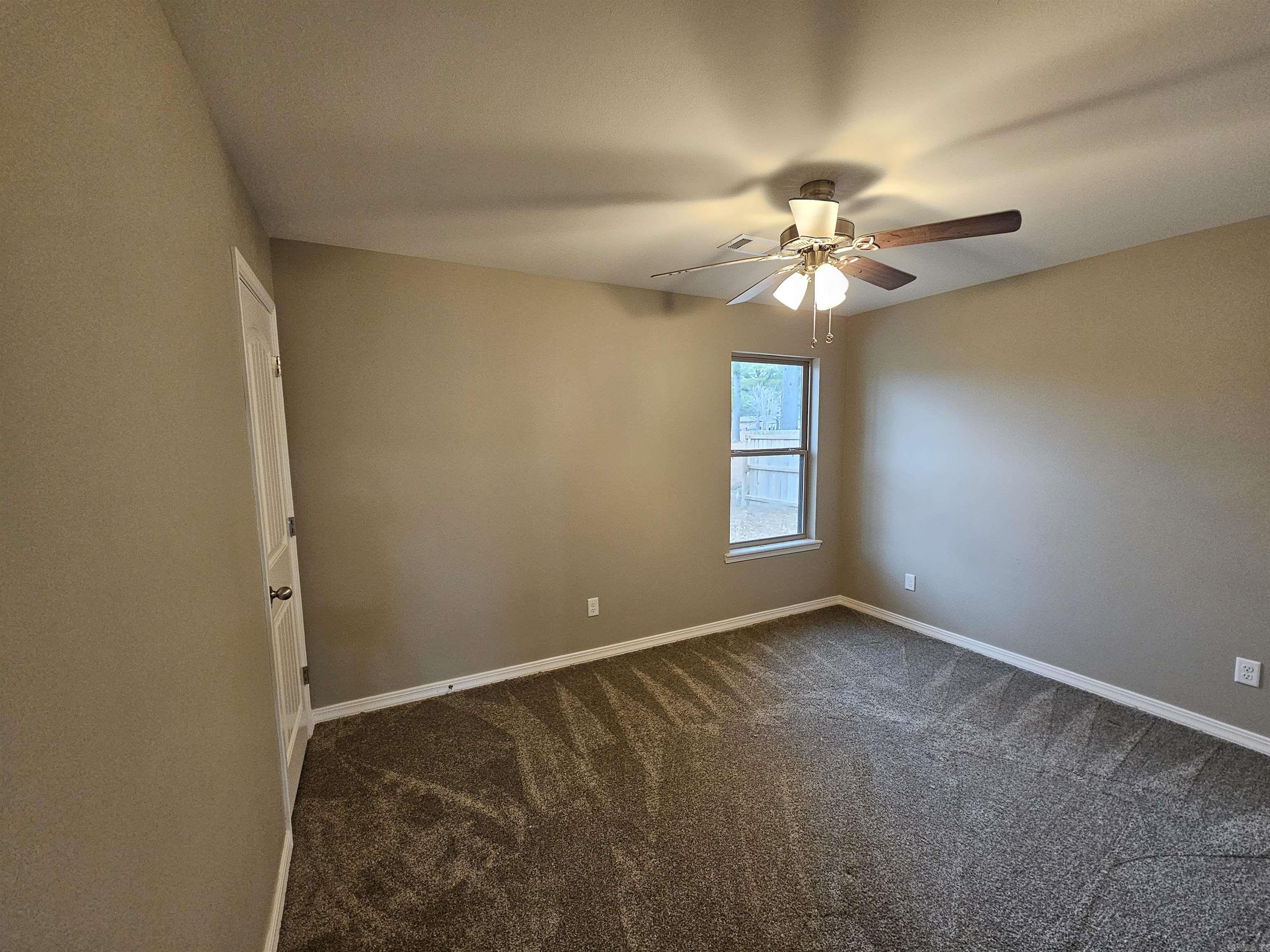 WILLOW OAKS ESTATE - Residential