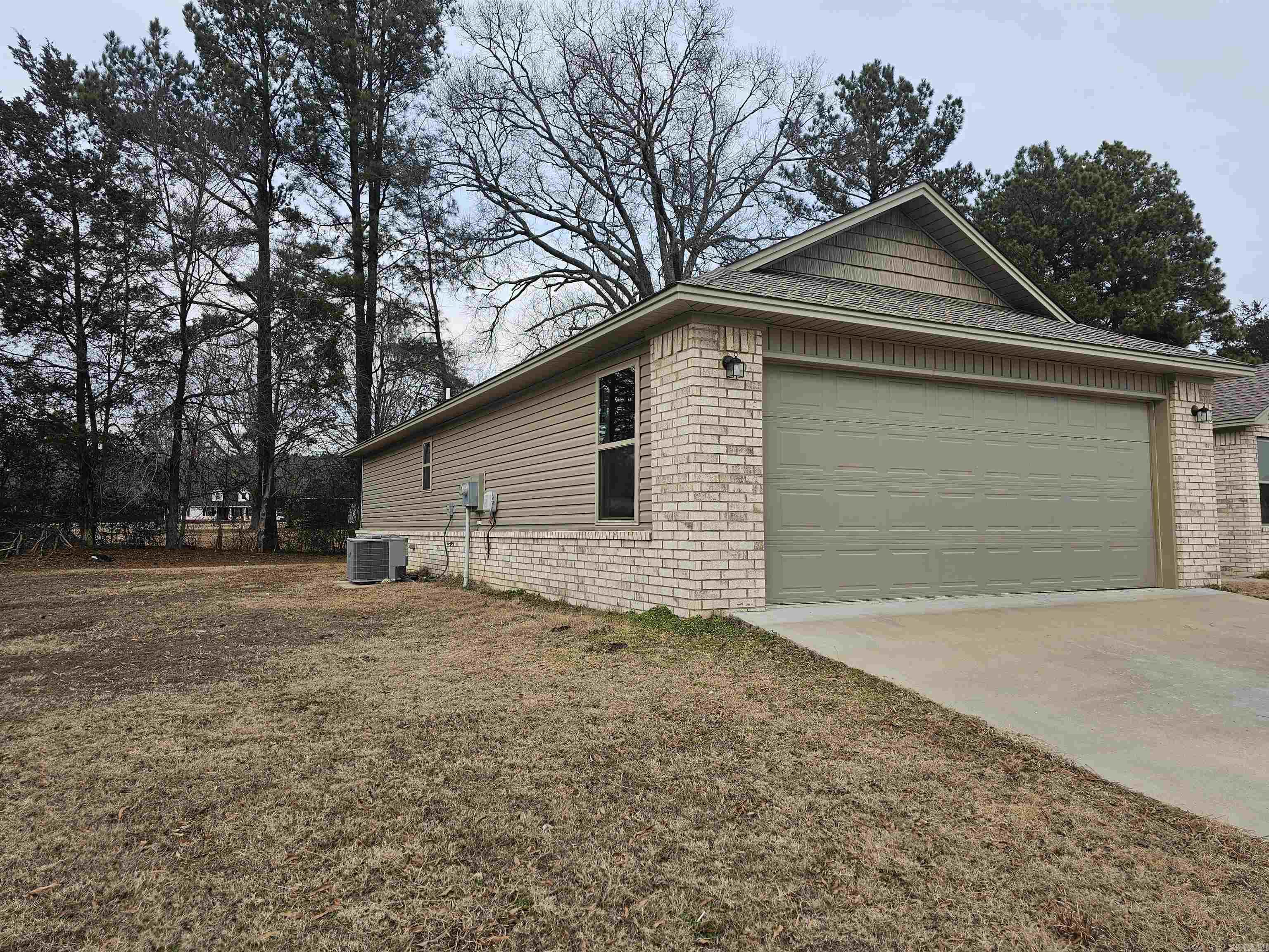 WILLOW OAKS ESTATE - Residential