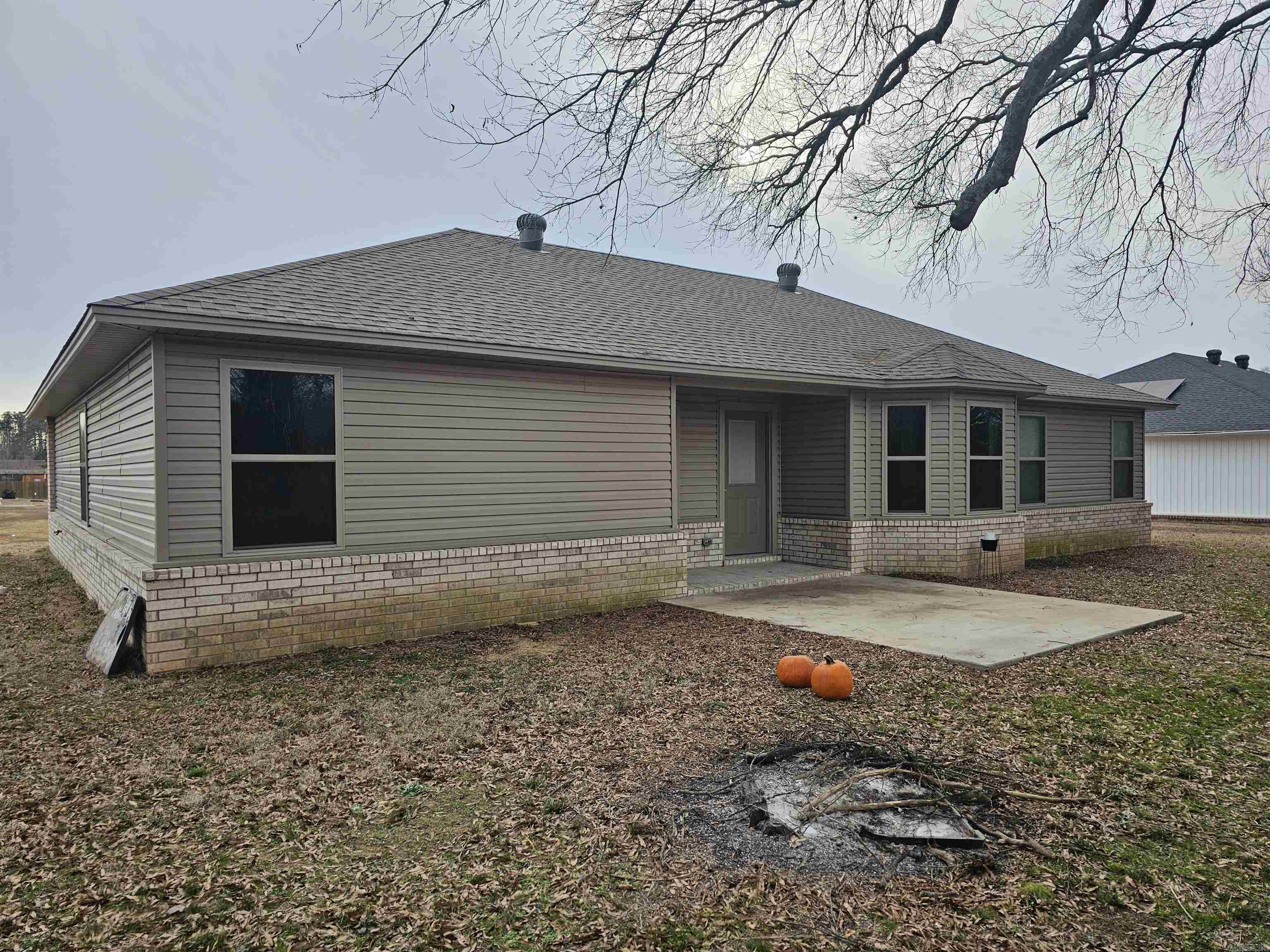 WILLOW OAKS ESTATE - Residential