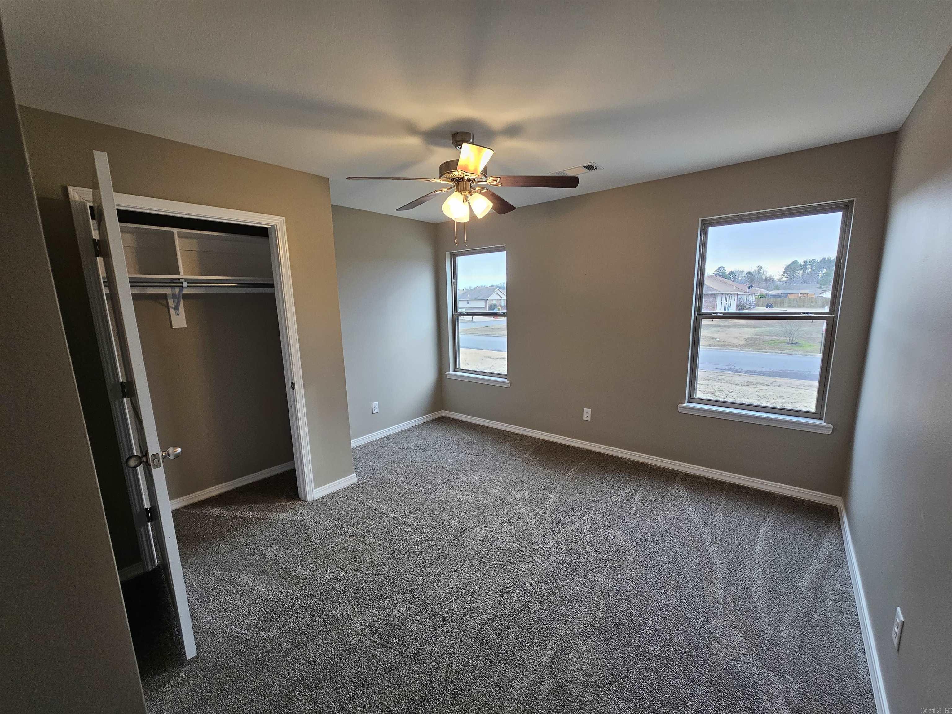 WILLOW OAKS ESTATE - Residential