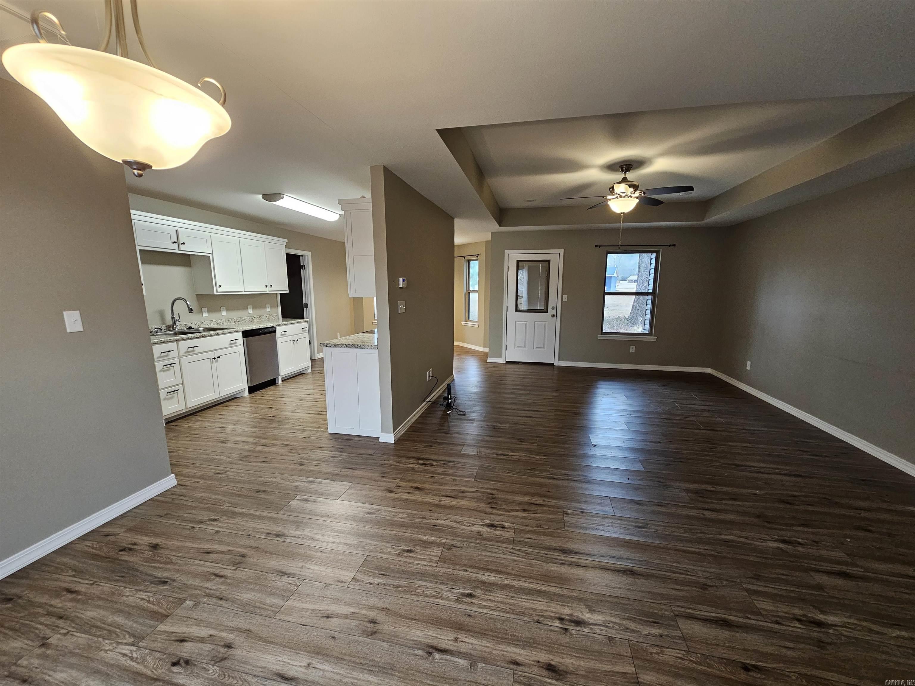 WILLOW OAKS ESTATE - Residential