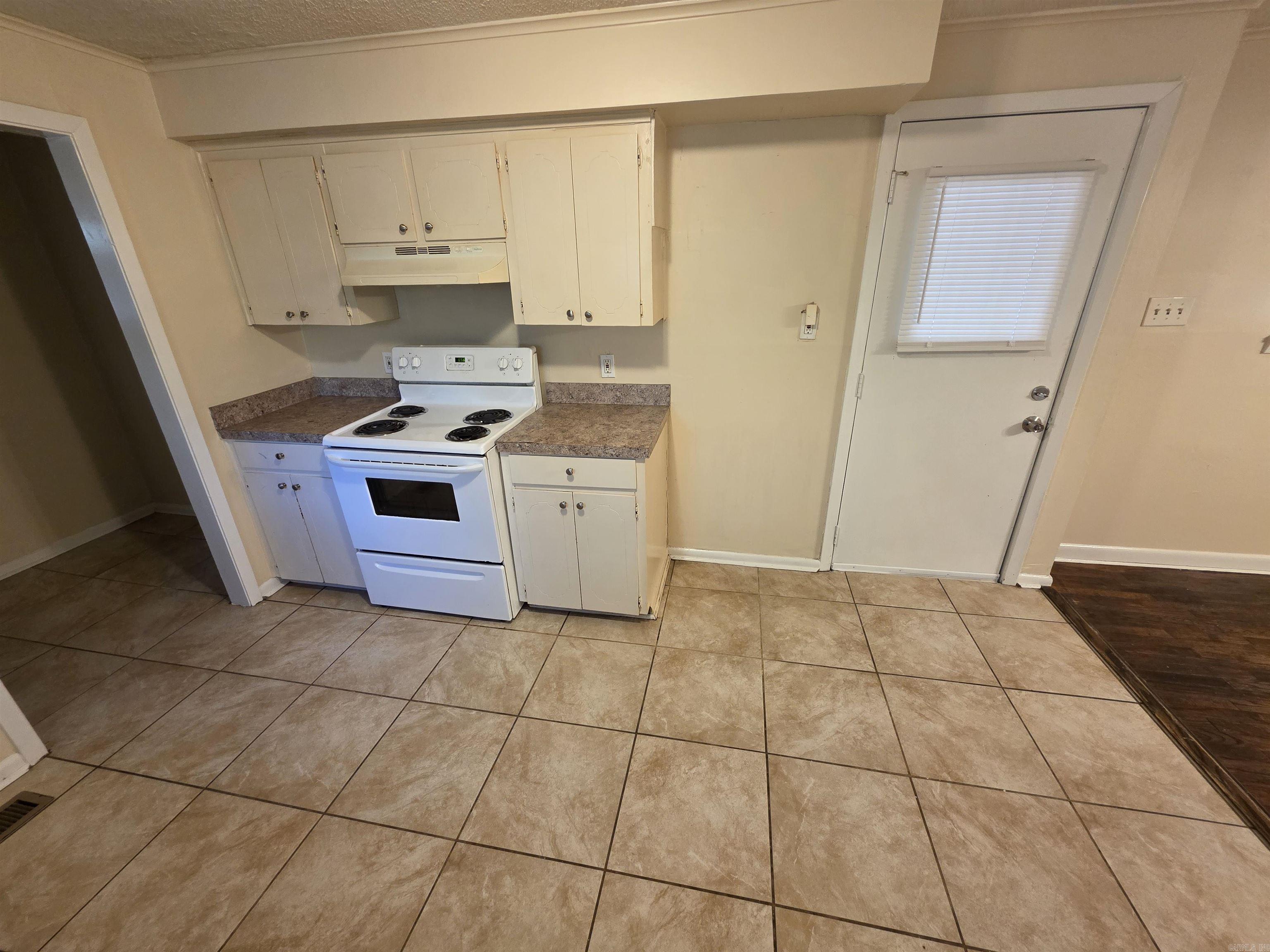HAMILTON & BRACK - Residential