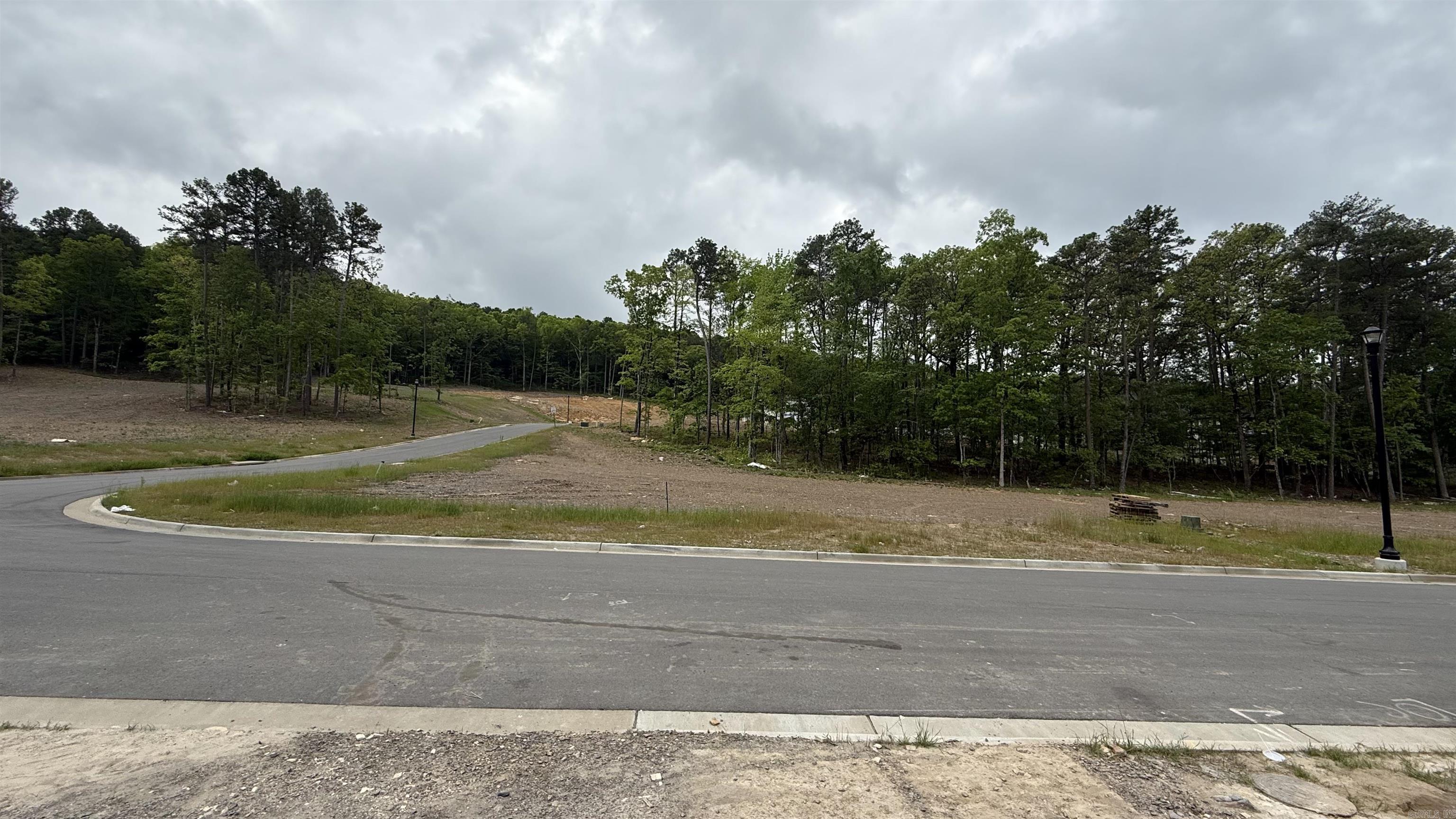 CHENAL VALLEY ABINGTON COURT - Land