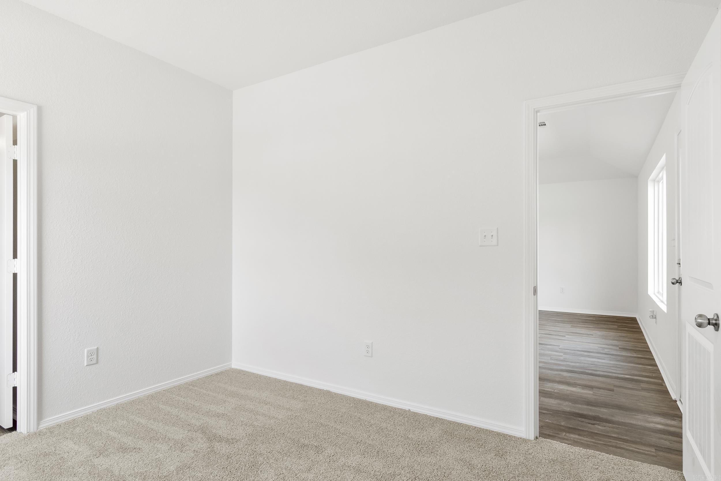 HILL FARM - Residential