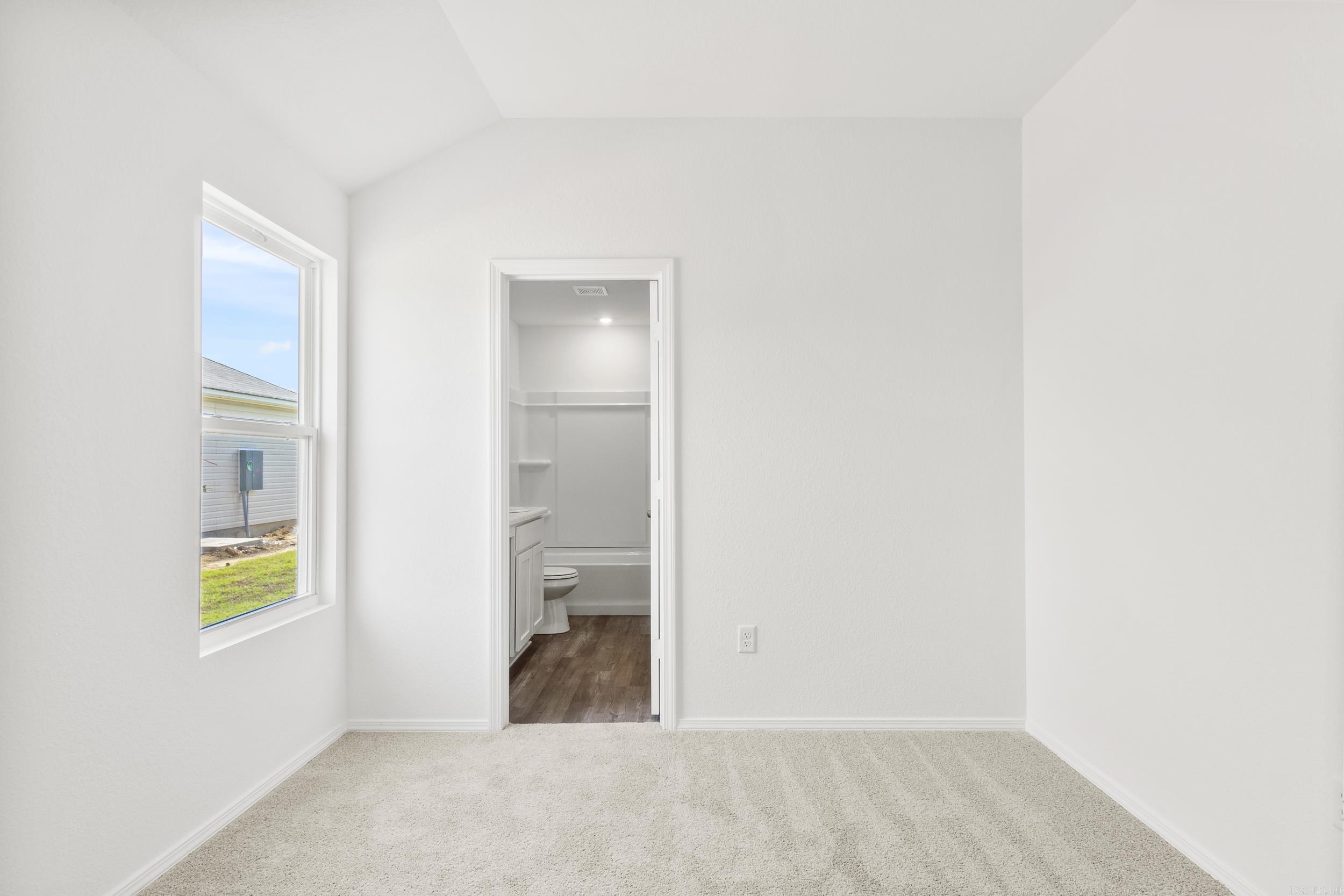 HILL FARM - Residential