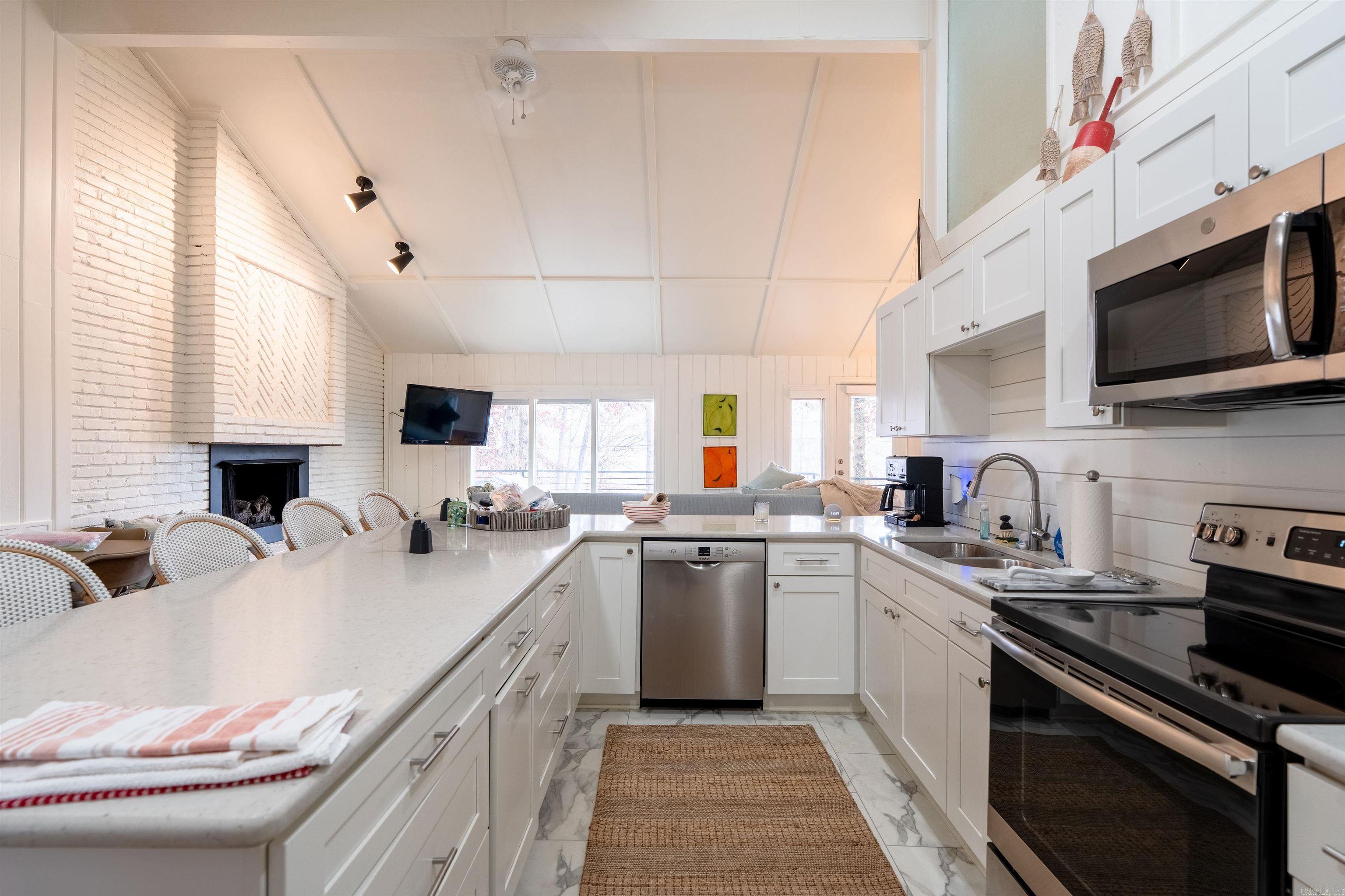 Eden Isle - Residential