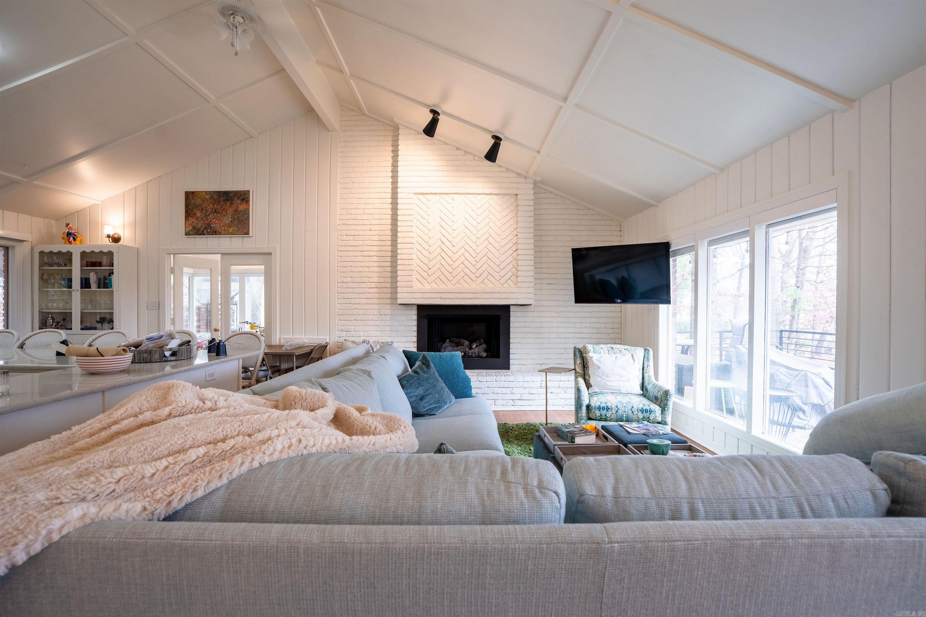 Eden Isle - Residential