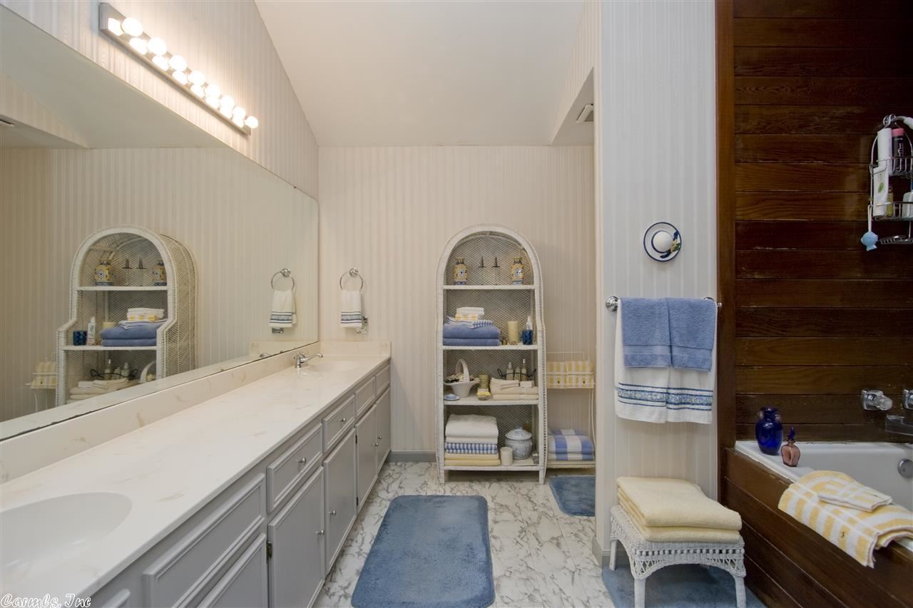 TURTLE CREEK - Residential