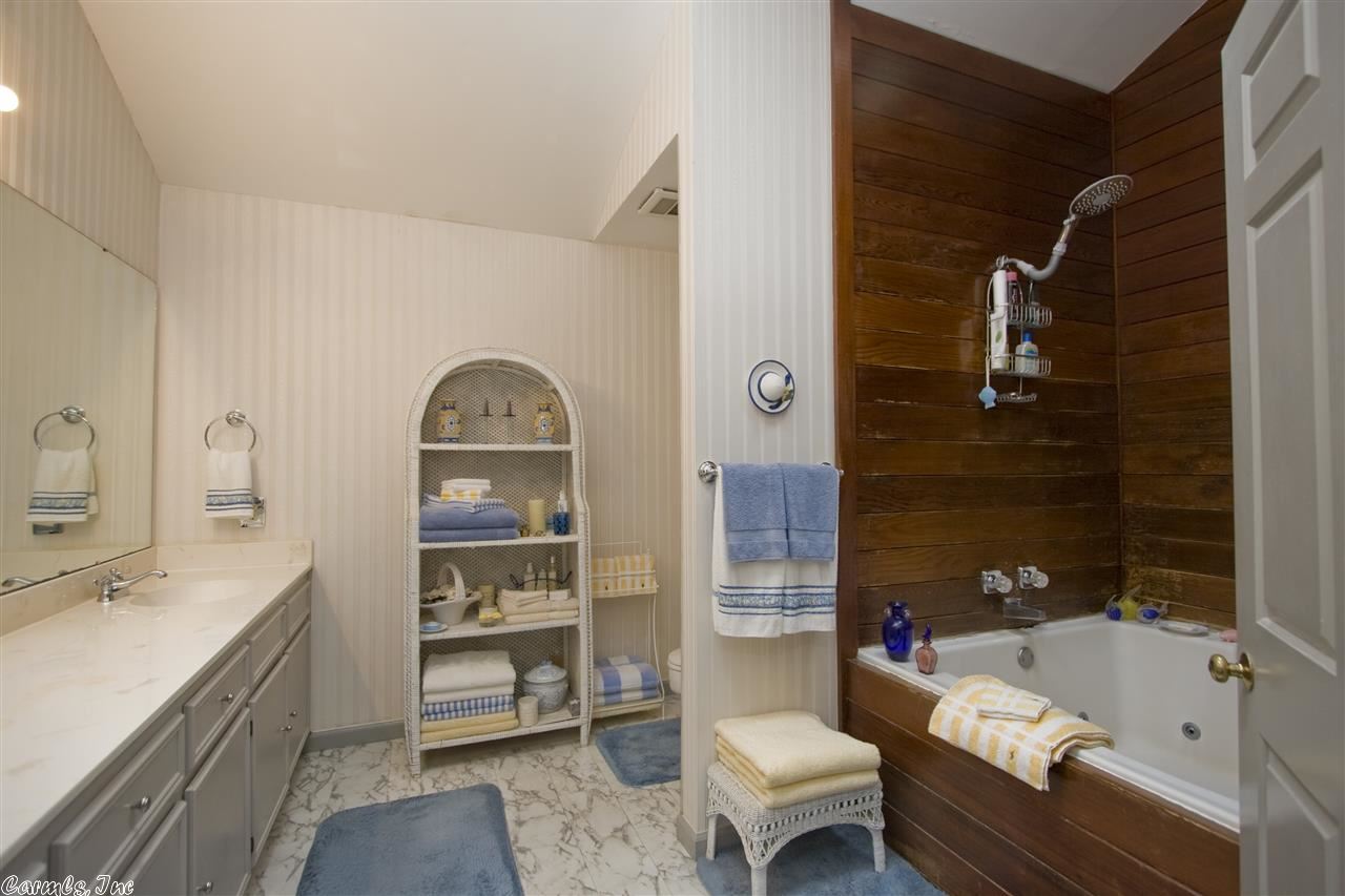 TURTLE CREEK - Residential