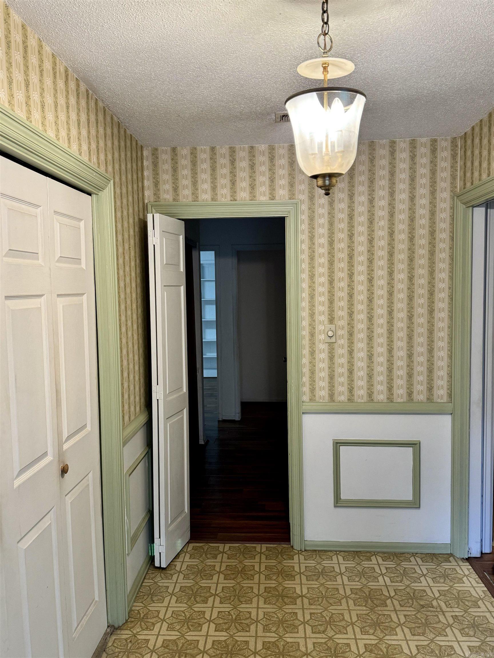 ROBIN HOOD ADD - Residential