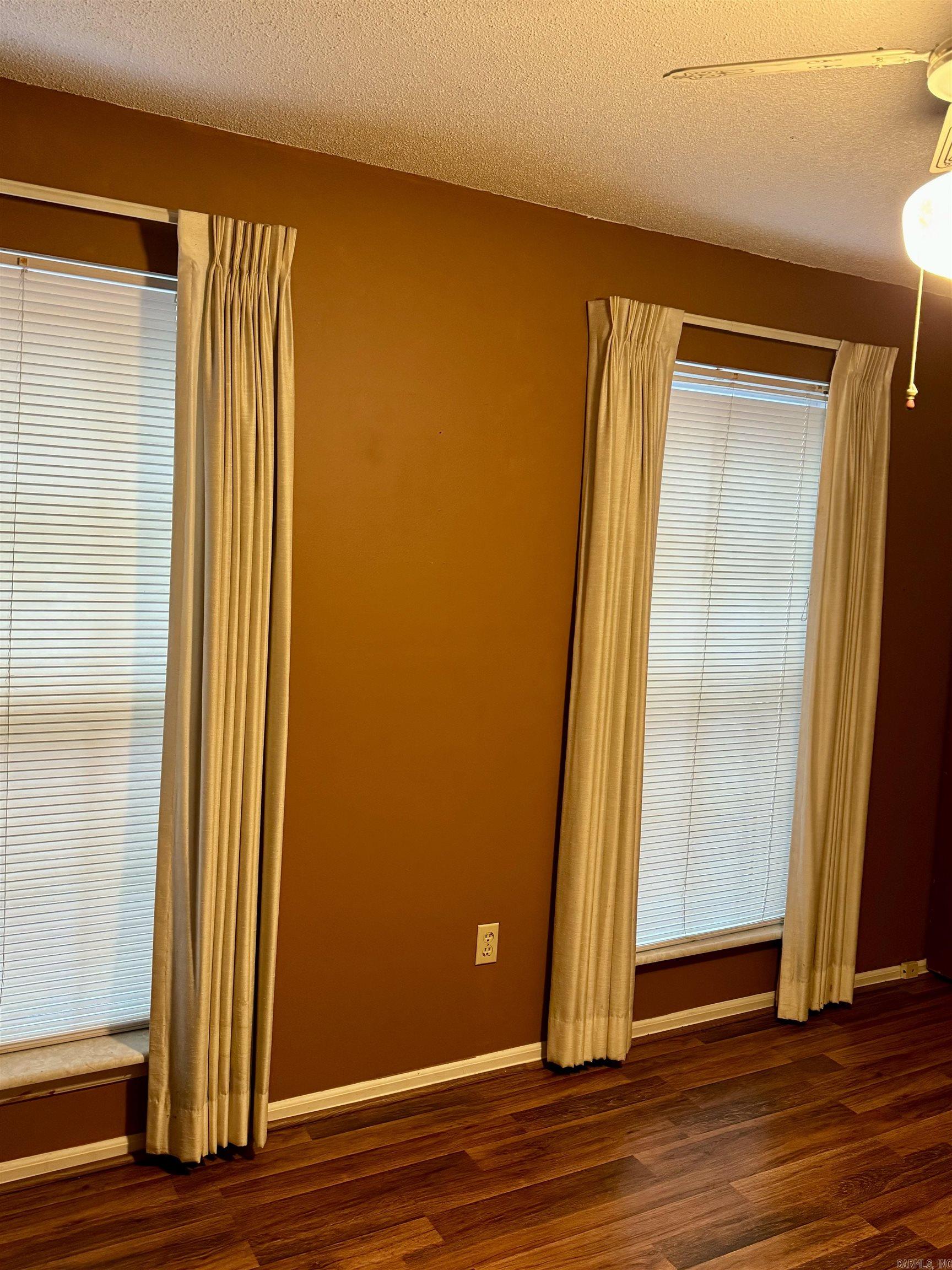 ROBIN HOOD ADD - Residential