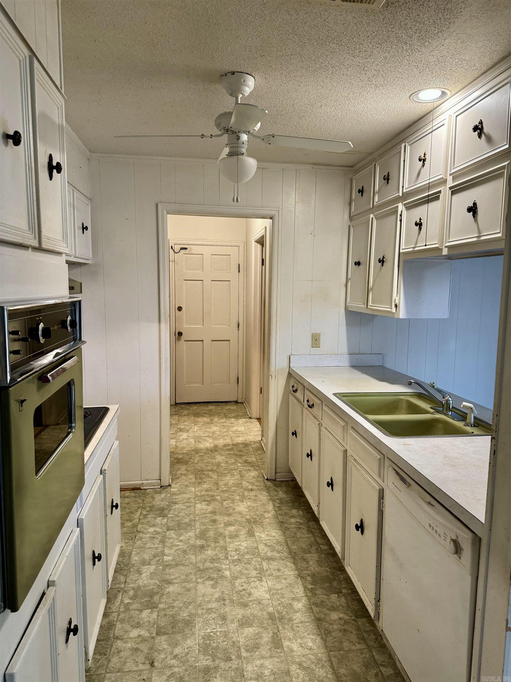 ROBIN HOOD ADD - Residential