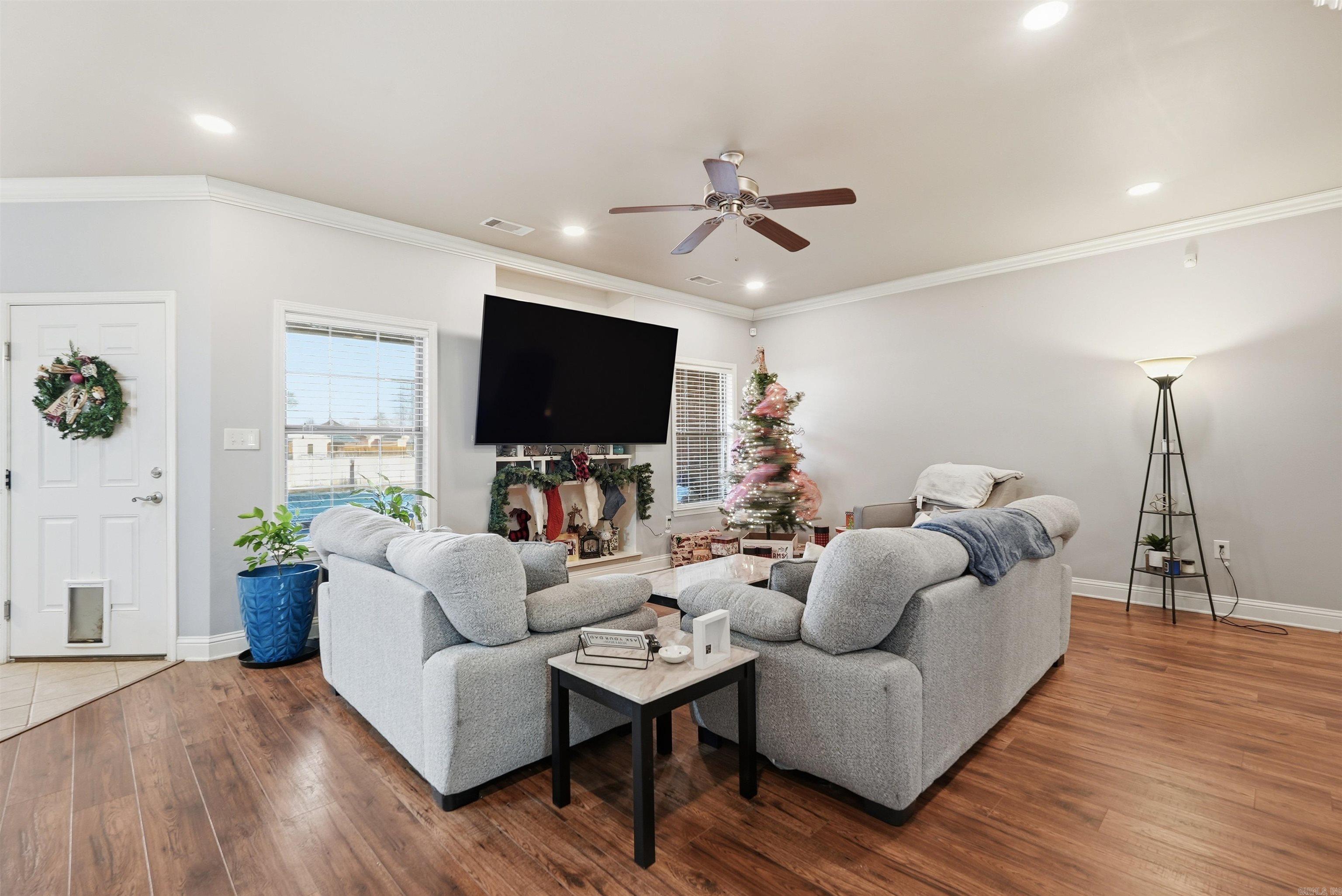 HUNTER HEIGHTS - Residential