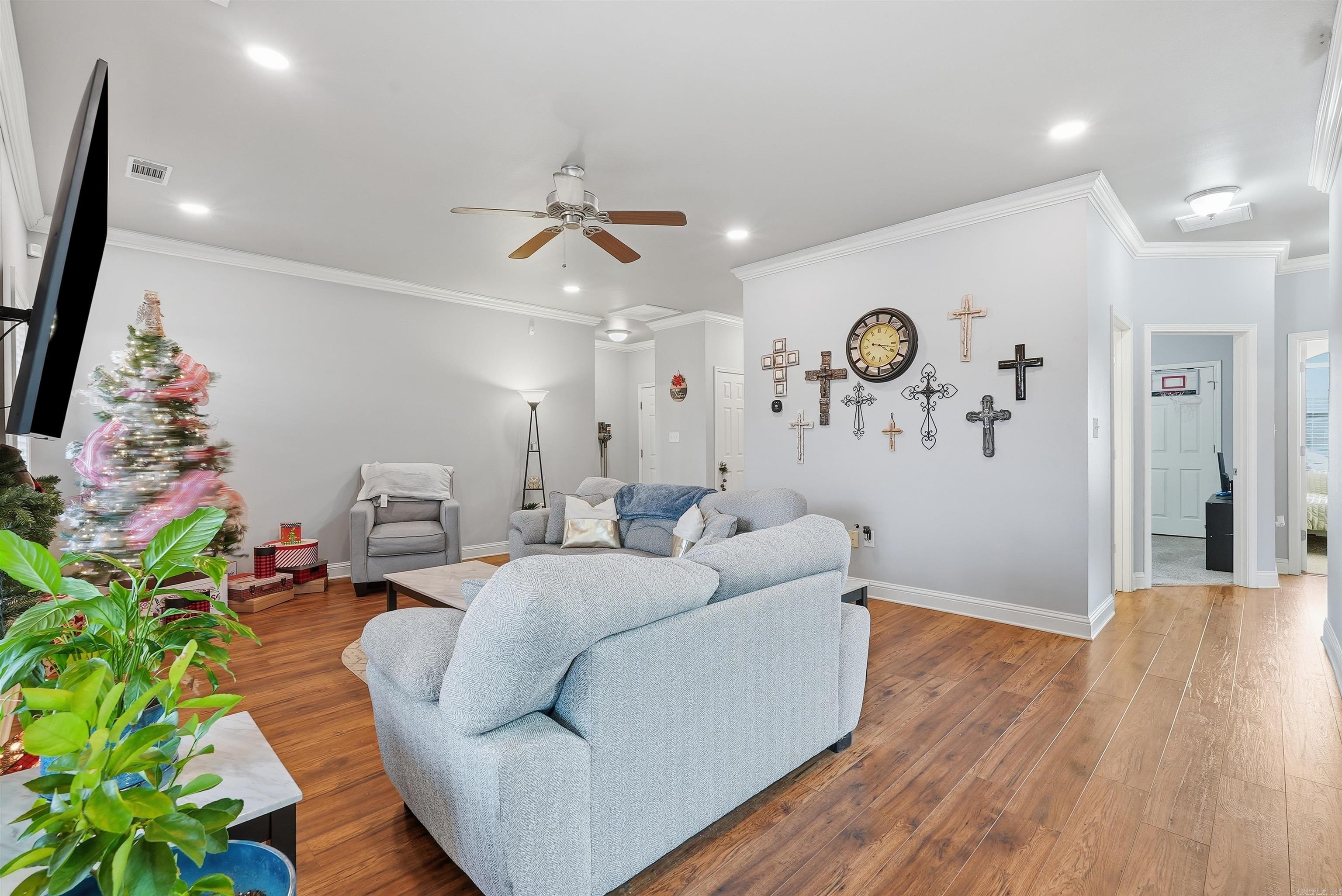 HUNTER HEIGHTS - Residential