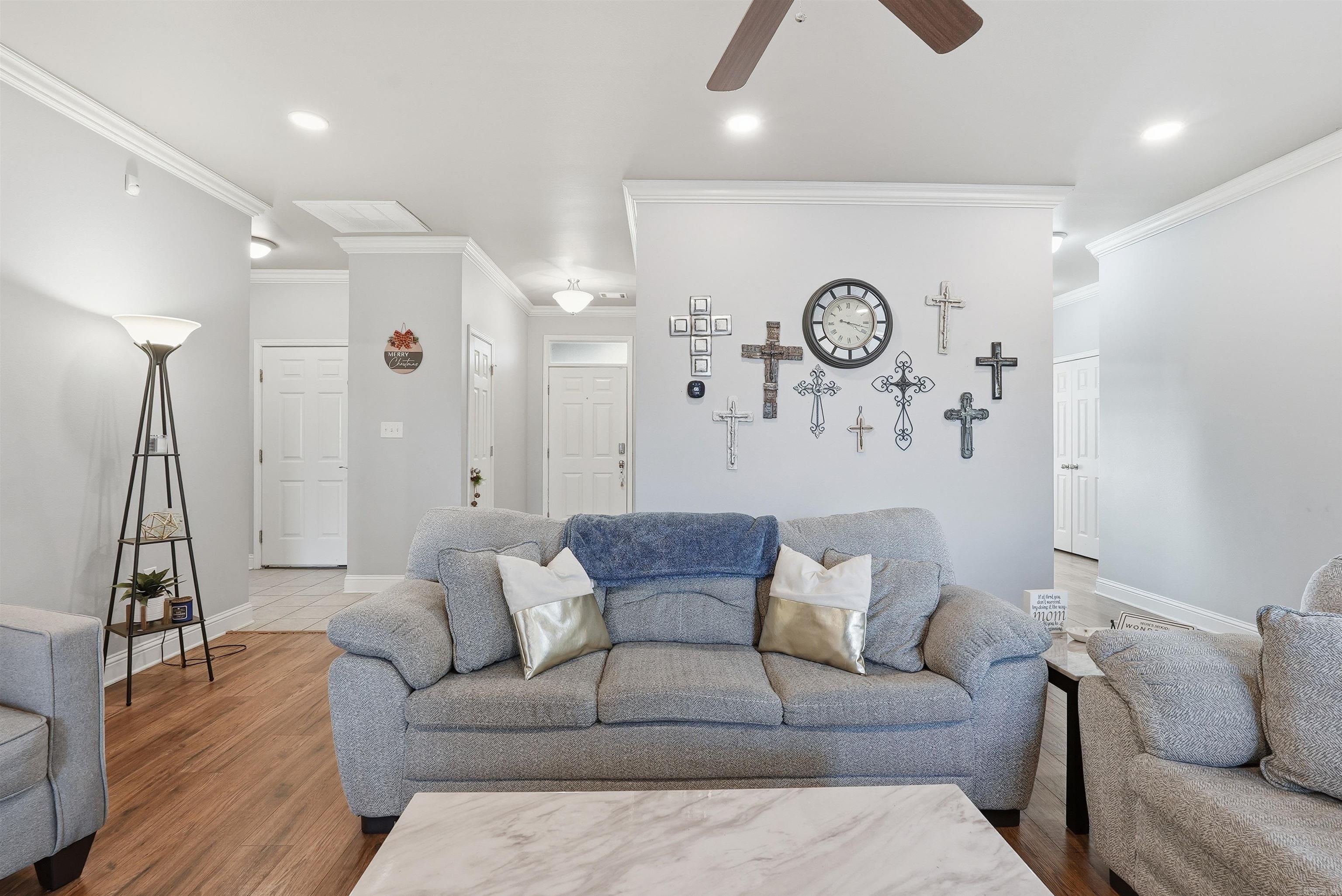 HUNTER HEIGHTS - Residential