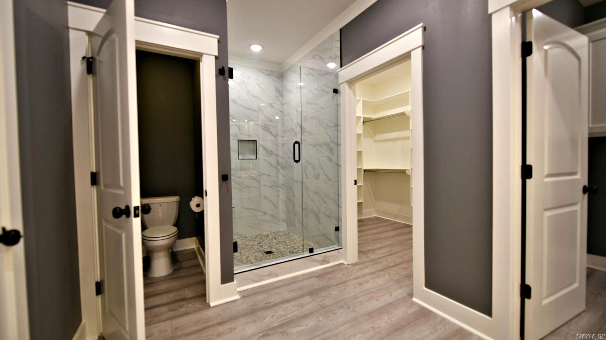 MKT Trust Co - Residential