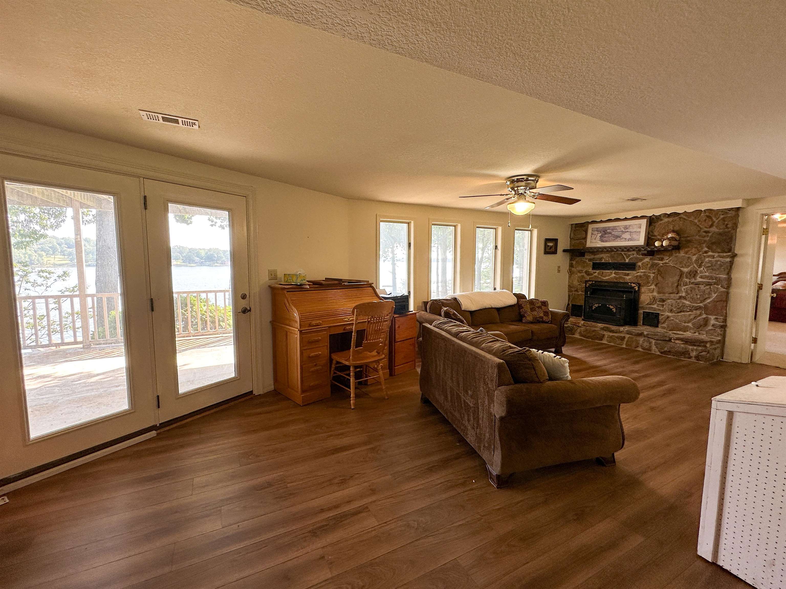 CROWN VIEW - Residential