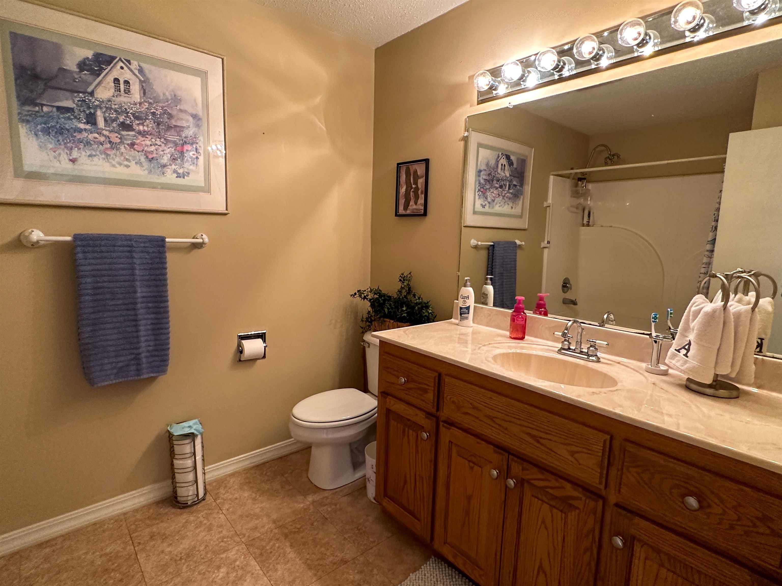 CROWN VIEW - Residential