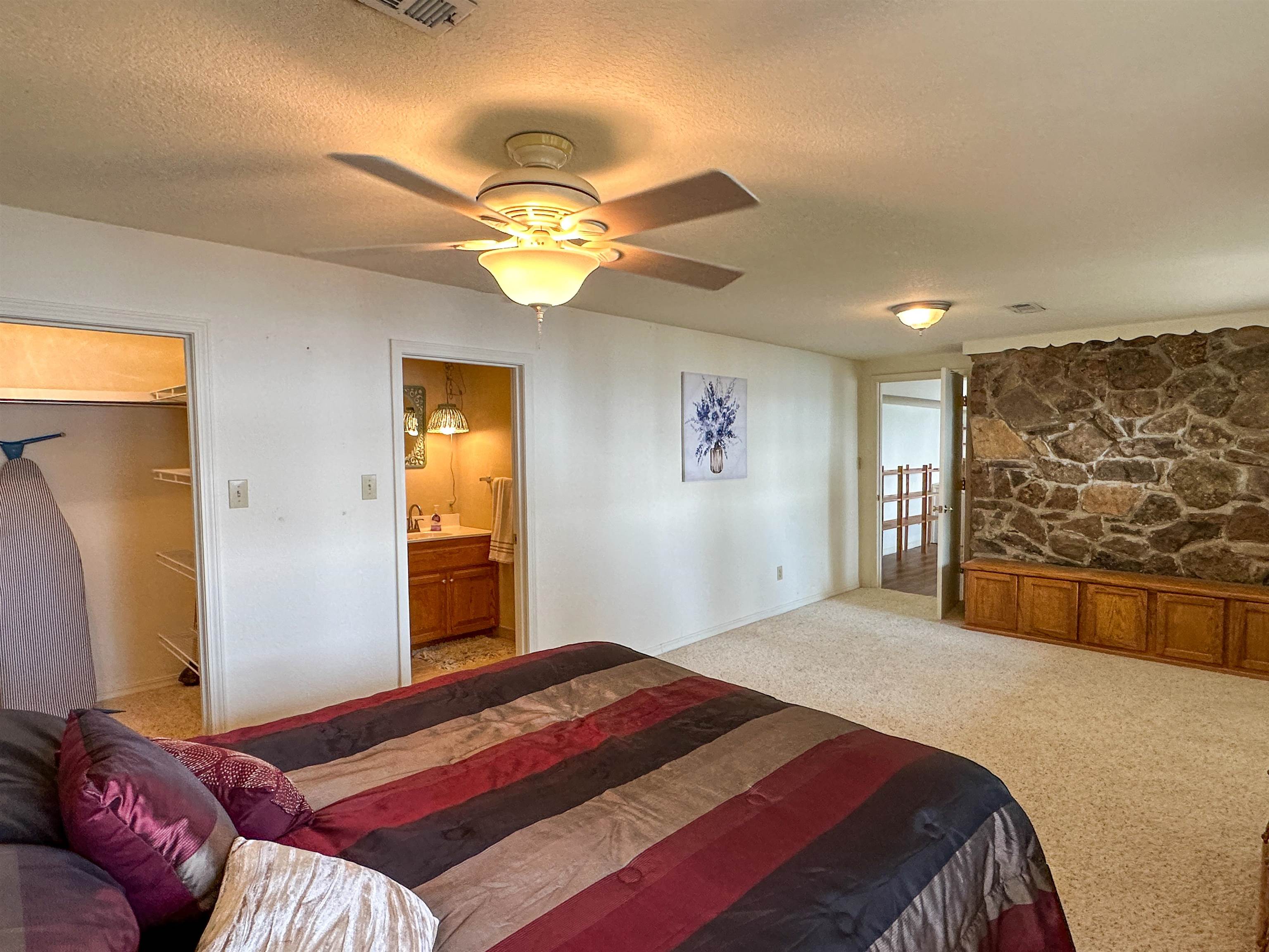 CROWN VIEW - Residential