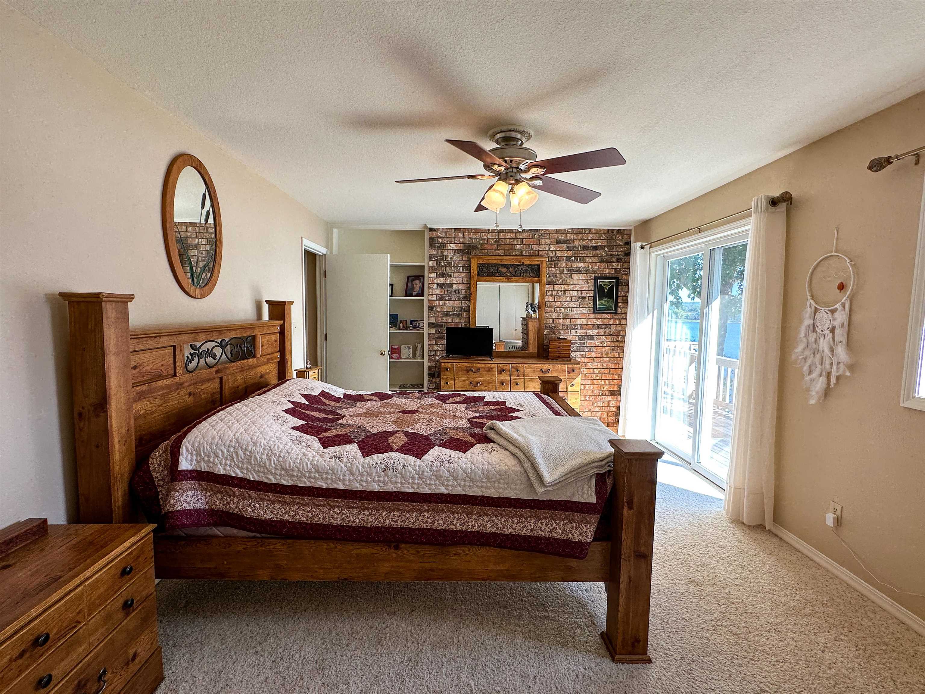 CROWN VIEW - Residential