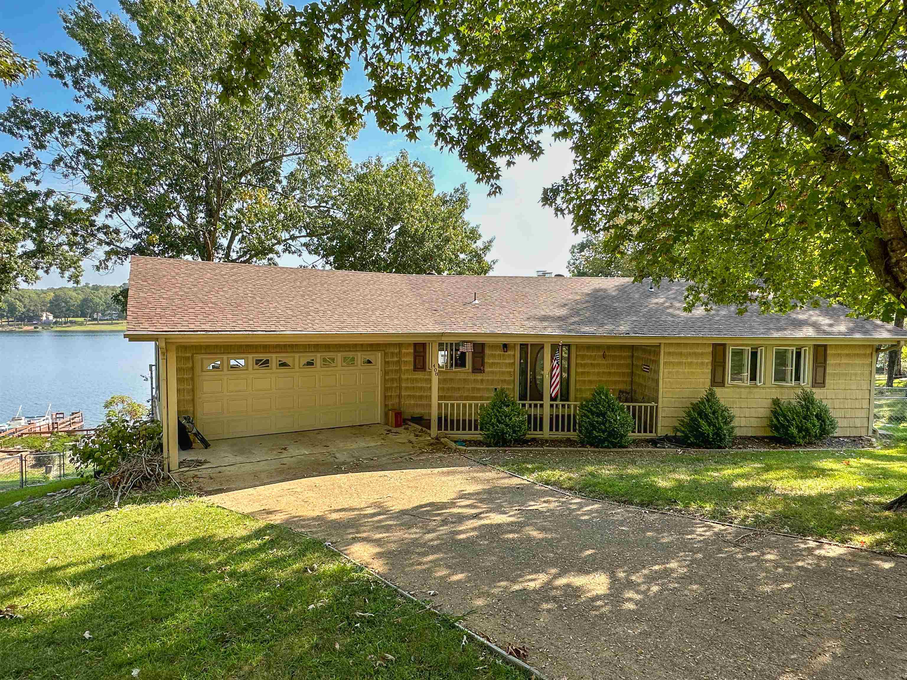 CROWN VIEW - Residential