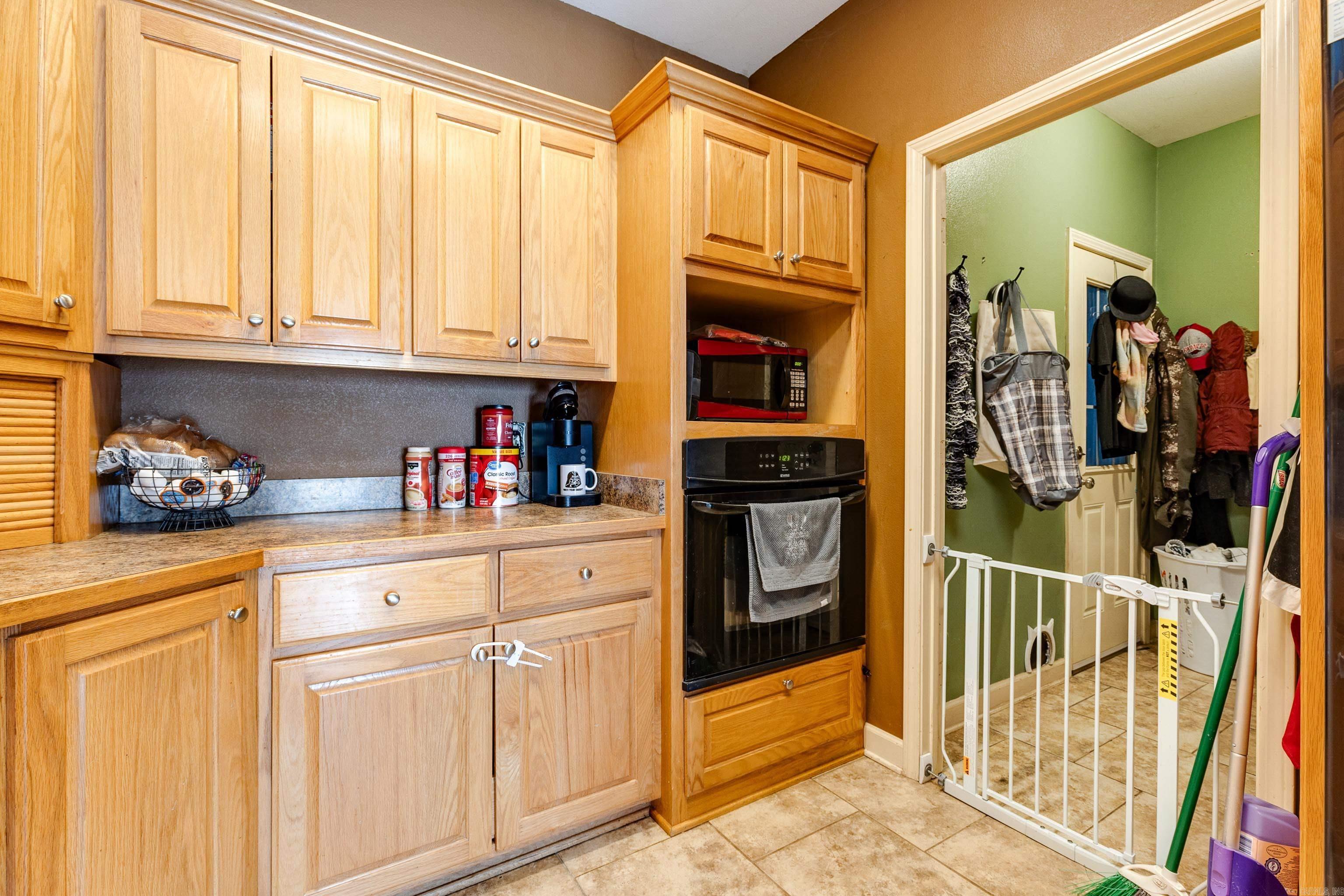 WISTERIA VINEYARD - Residential