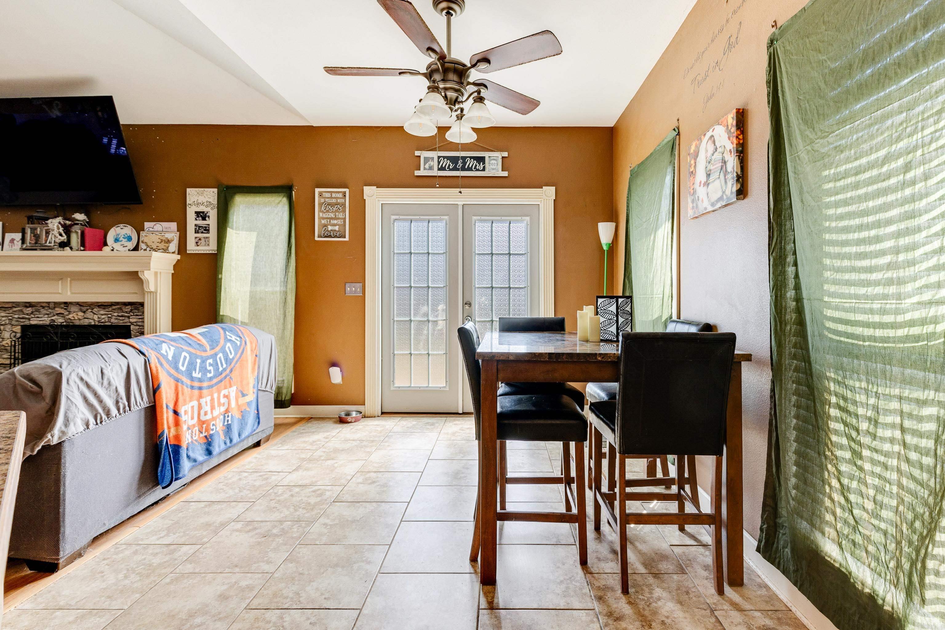 WISTERIA VINEYARD - Residential