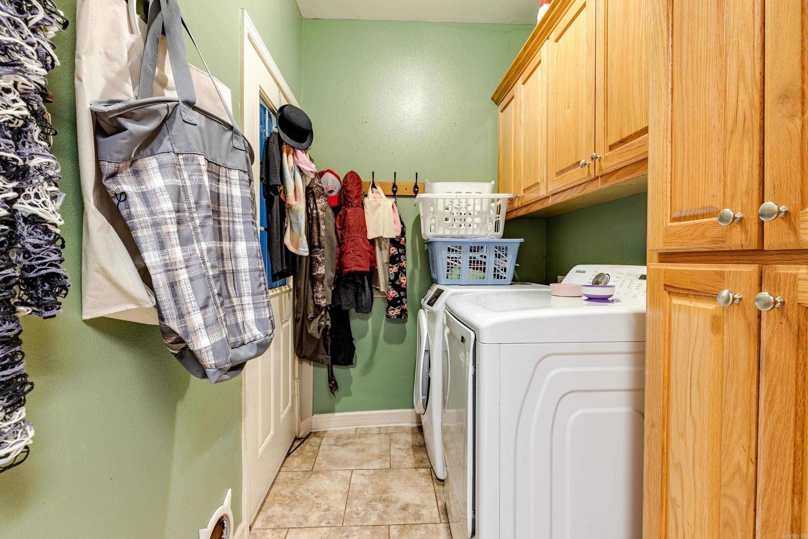 WISTERIA VINEYARD - Residential