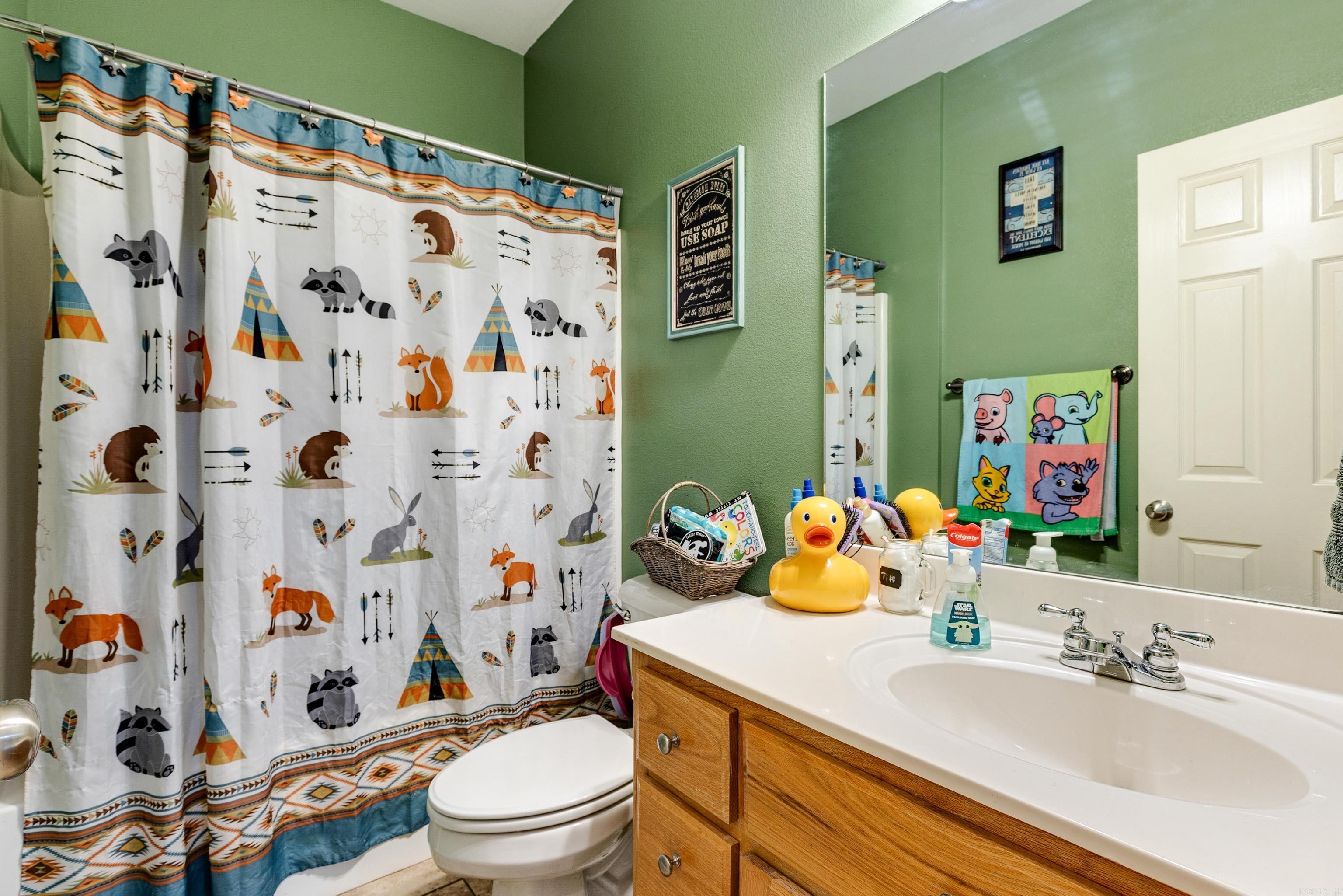 WISTERIA VINEYARD - Residential