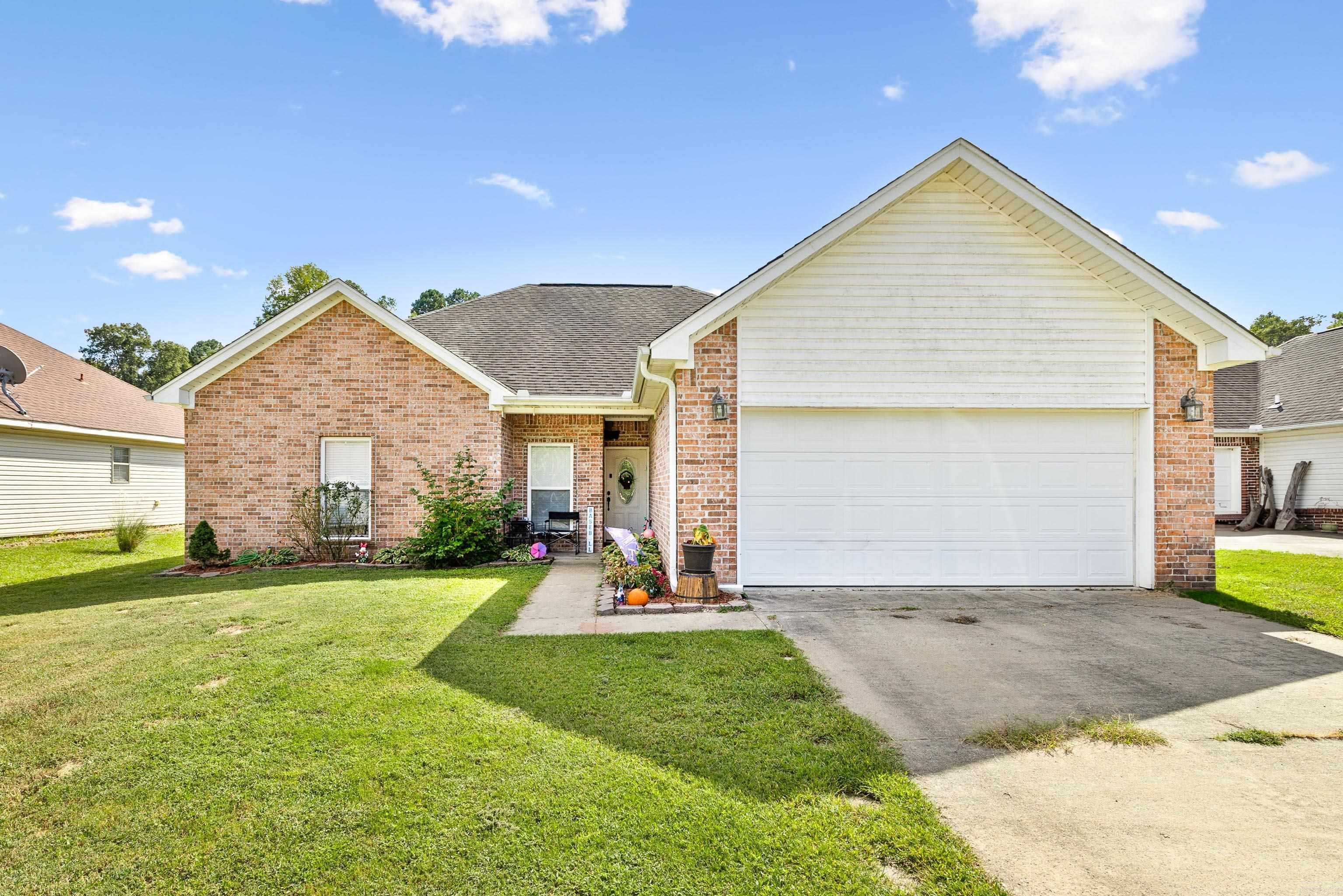 WISTERIA VINEYARD - Residential