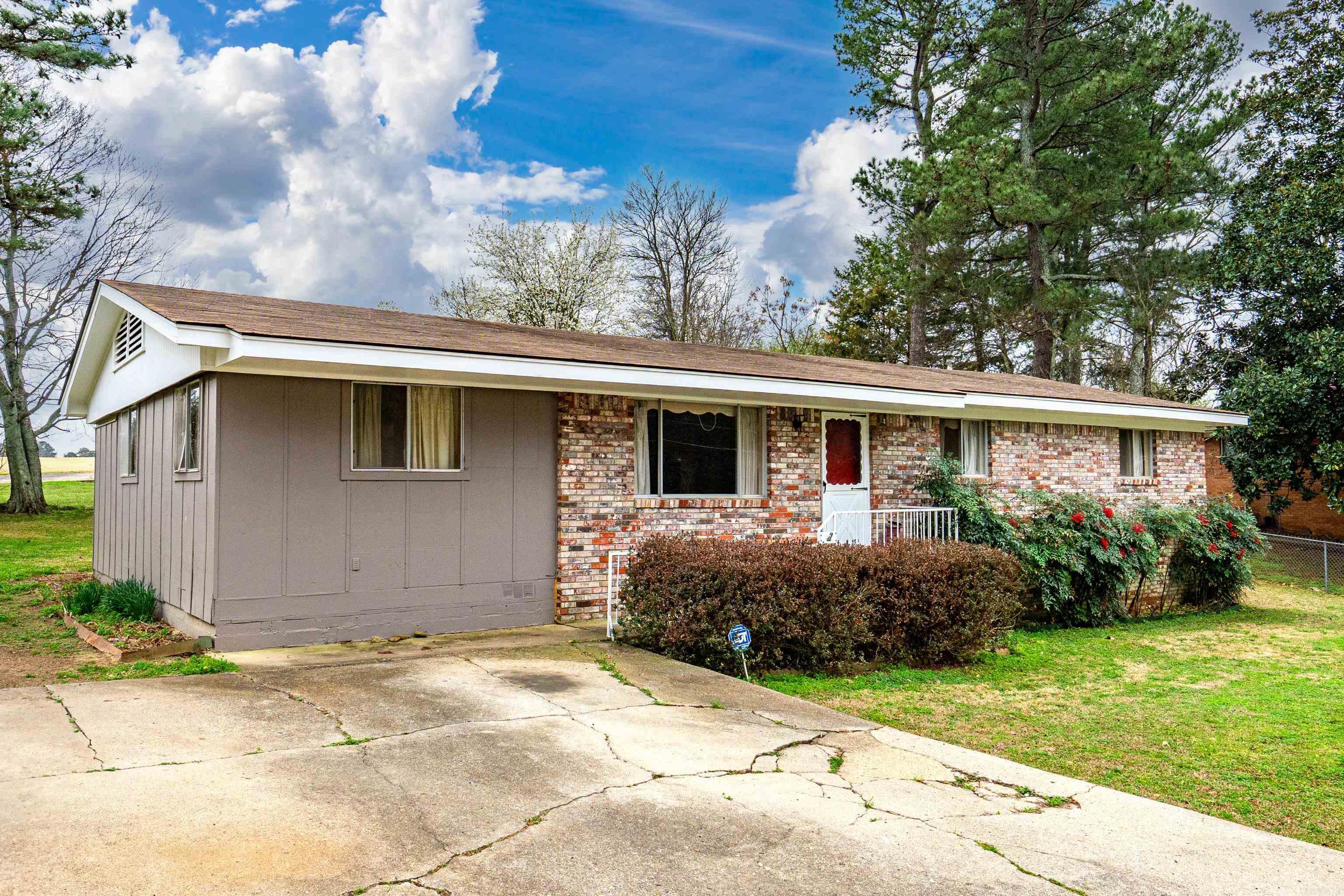 Hot Springs Outside - Residential