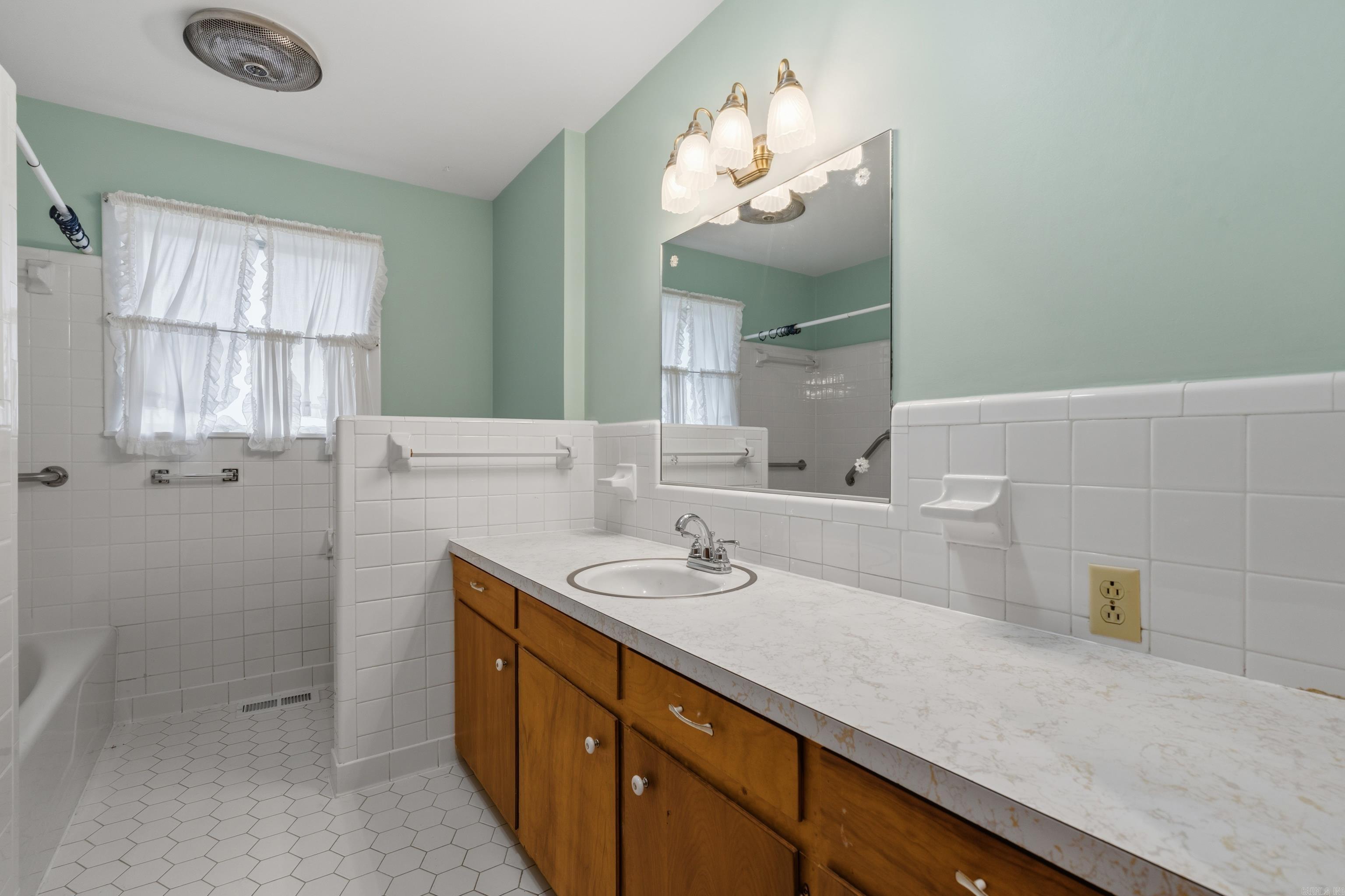 Hot Springs Outside - Residential