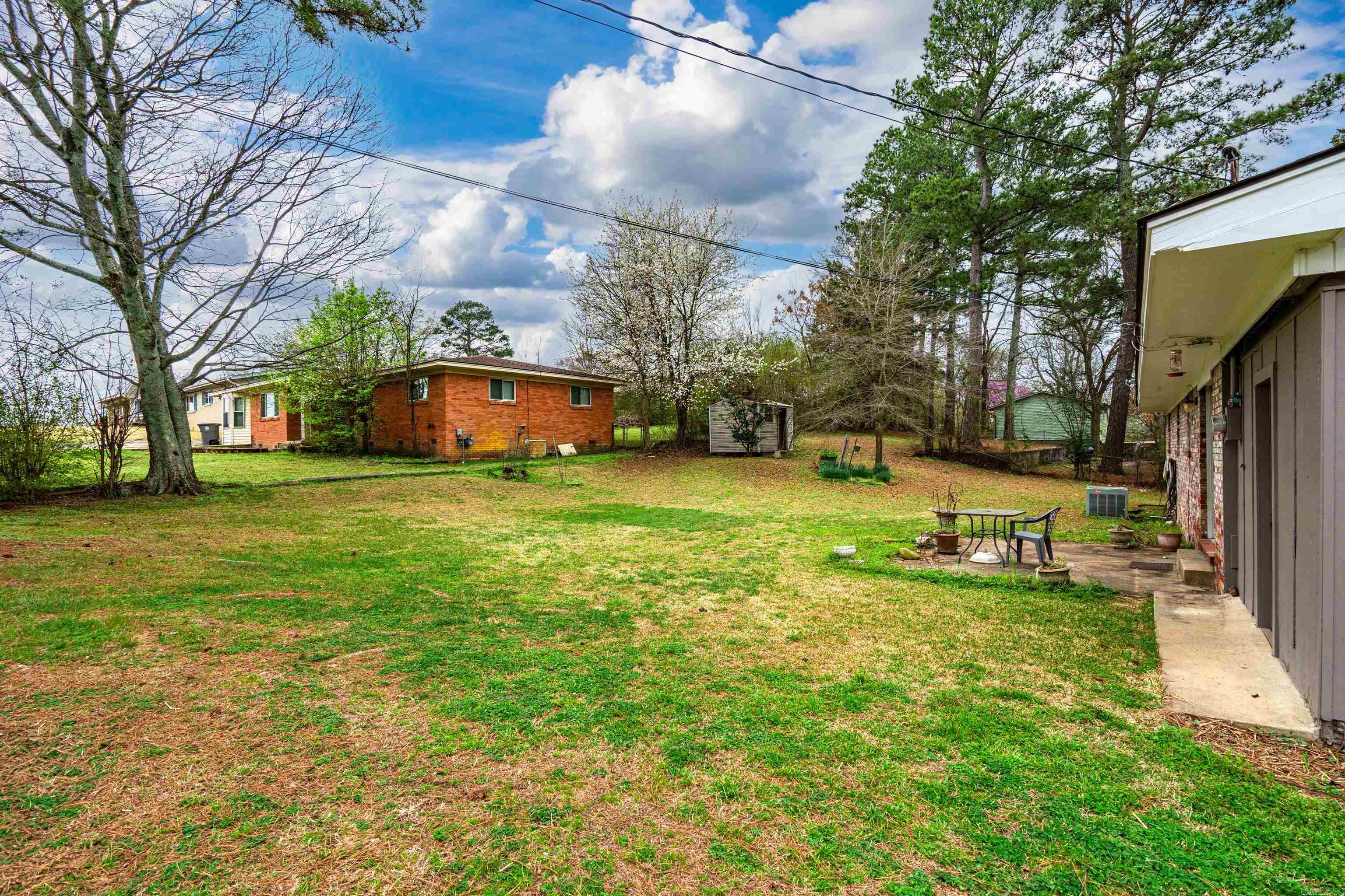 Hot Springs Outside - Residential