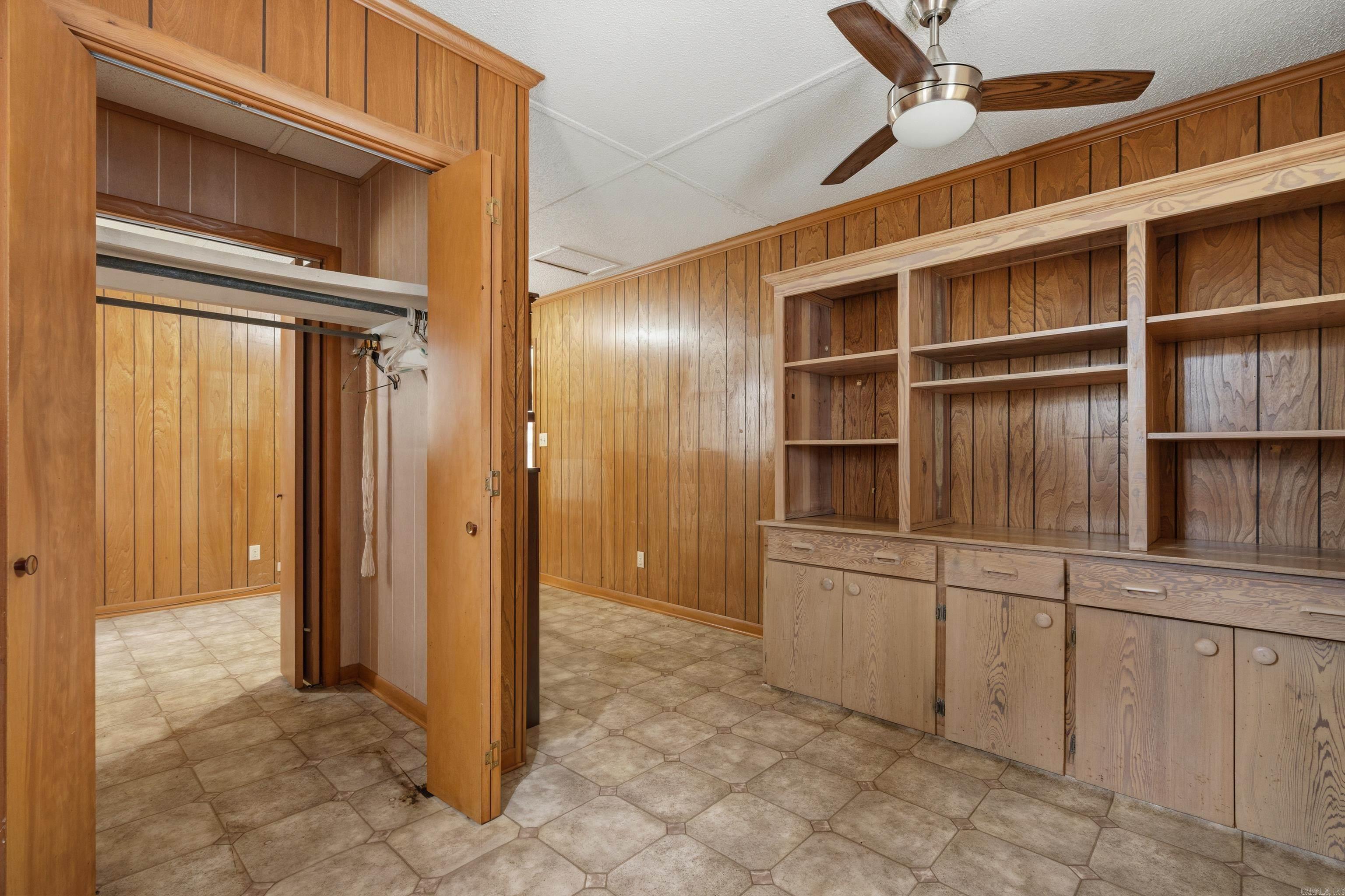 Hot Springs Outside - Residential