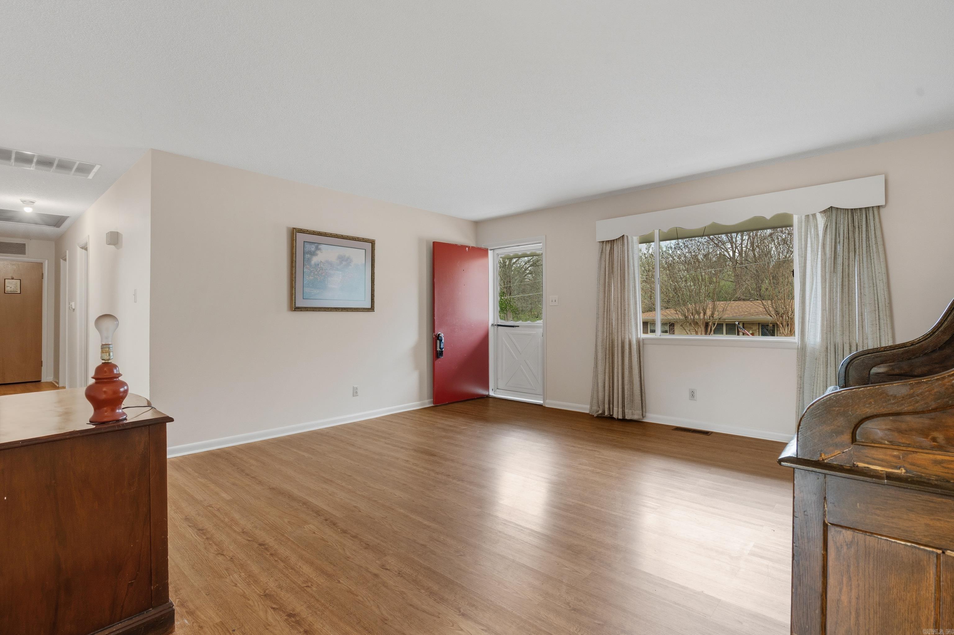 Hot Springs Outside - Residential