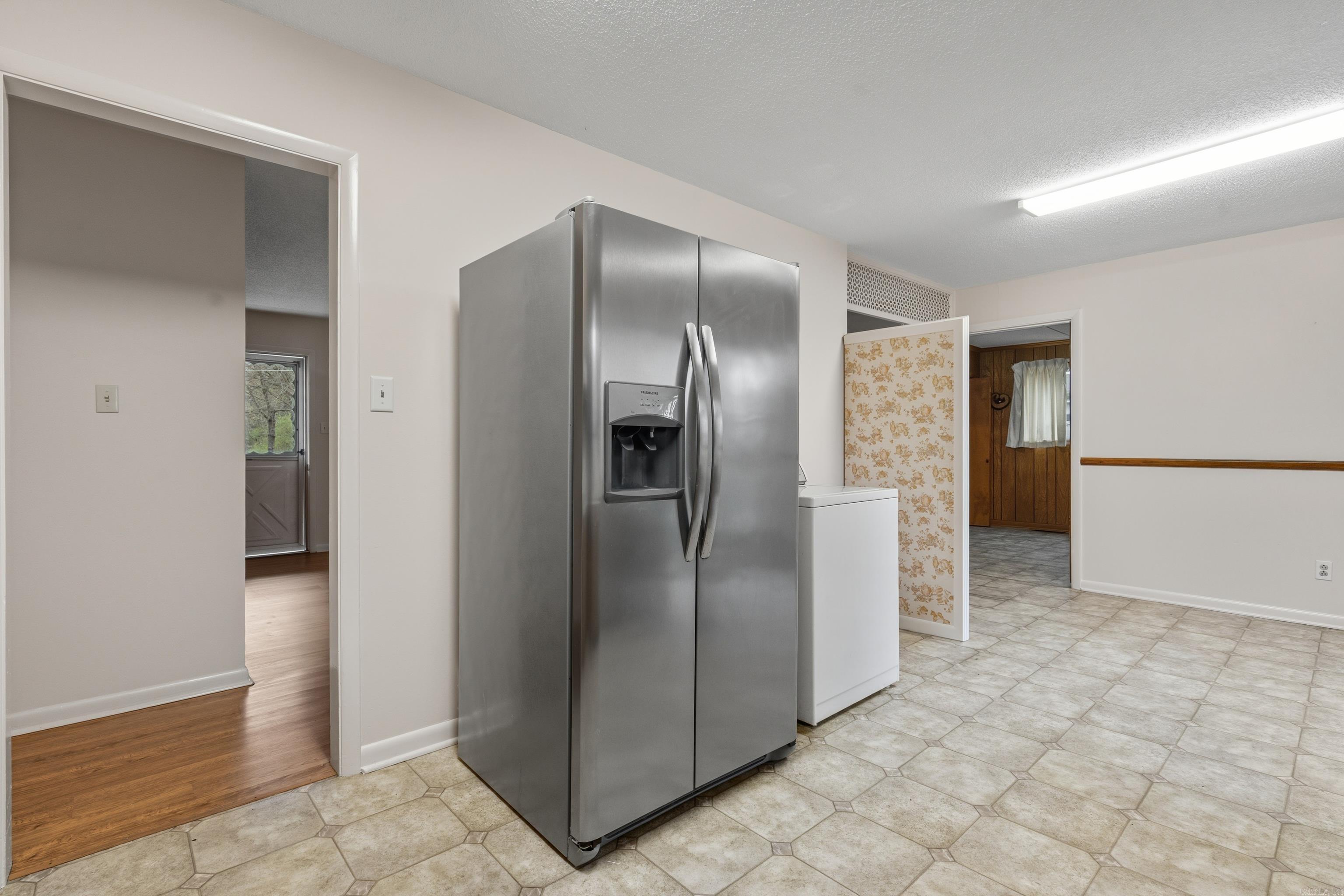 Hot Springs Outside - Residential