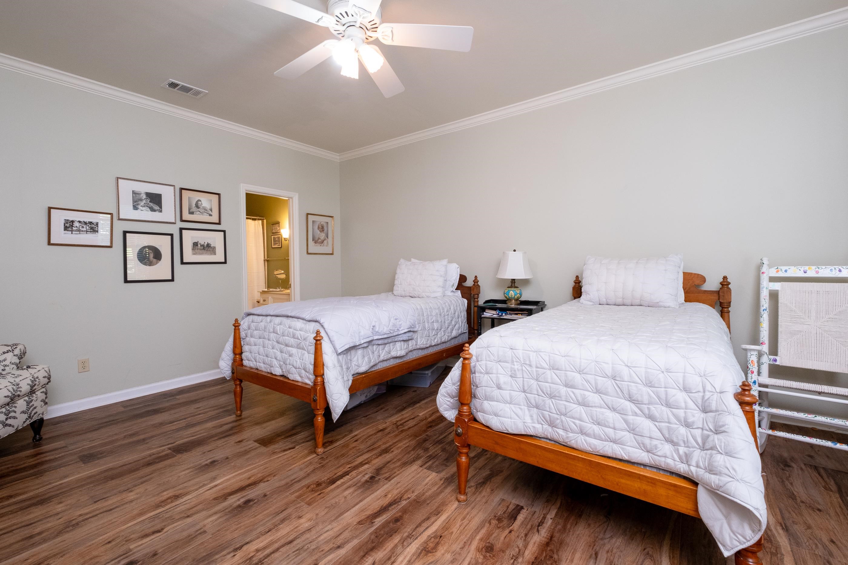 WINDSOR CT TOWNHOMES HPR - Residential