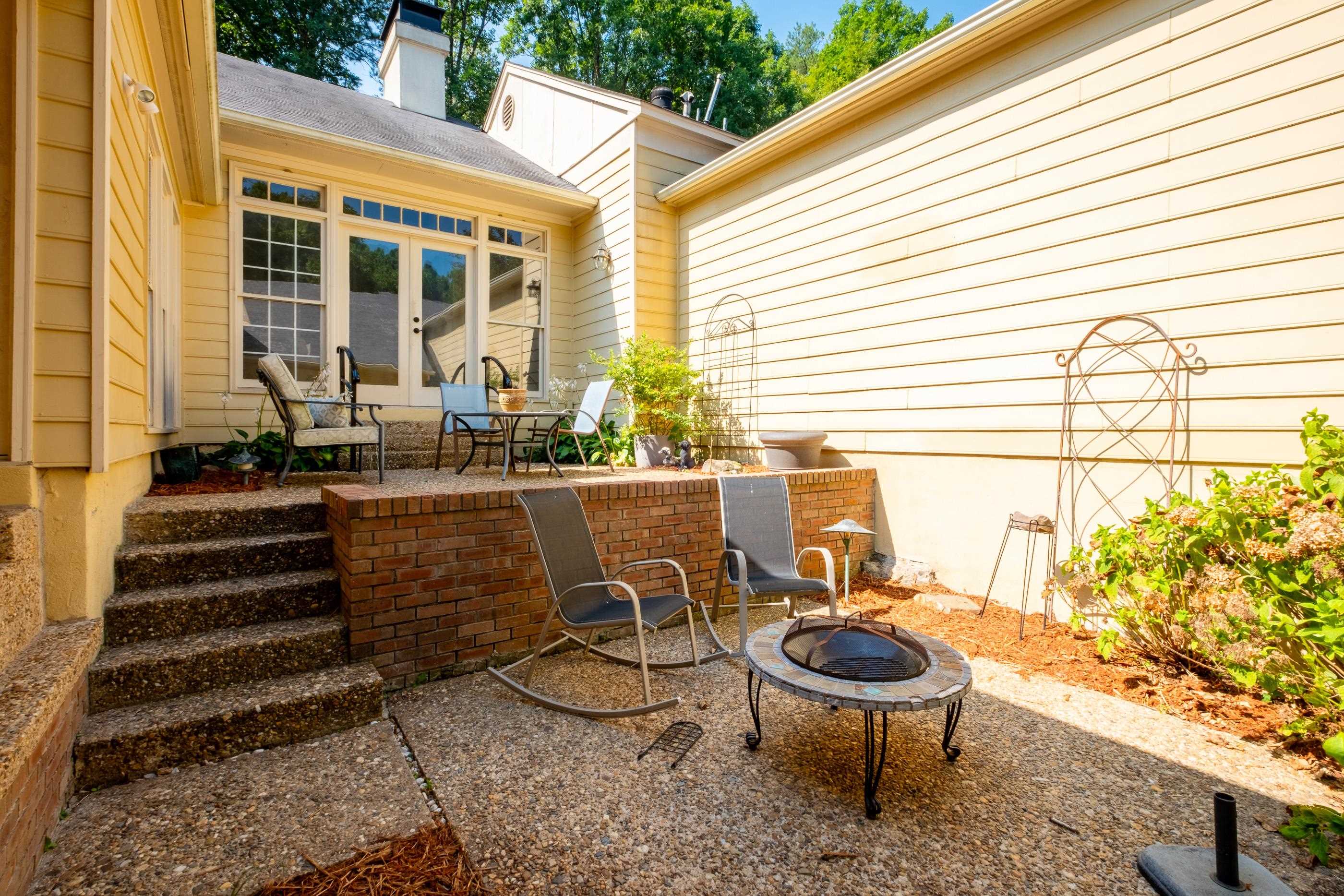 WINDSOR CT TOWNHOMES HPR - Residential