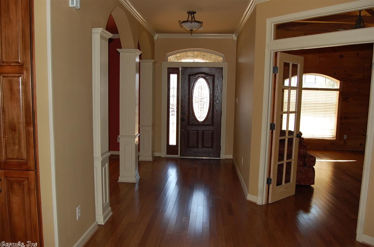 LONGHILLS VILLAGE - Residential