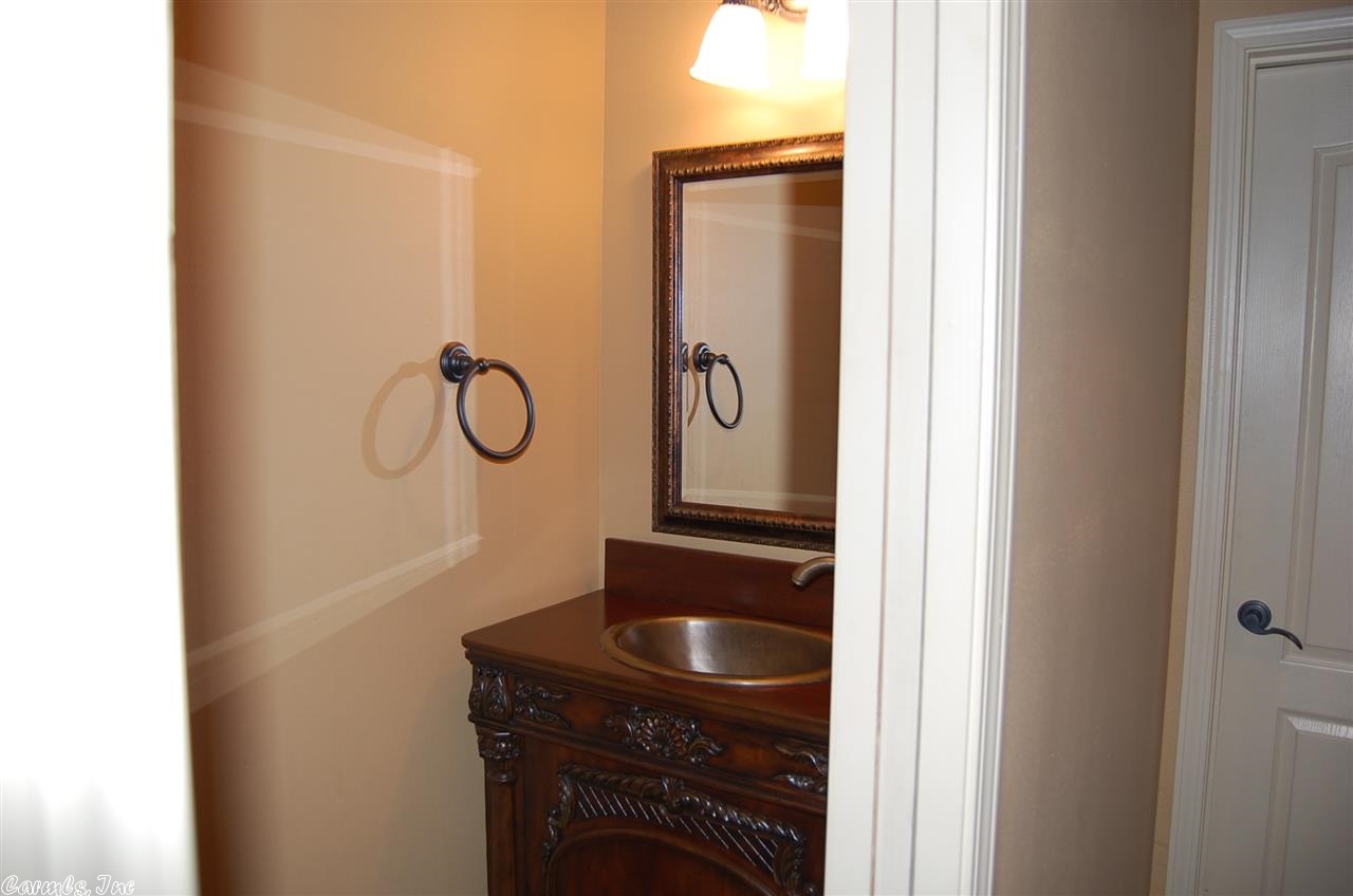 LONGHILLS VILLAGE - Residential