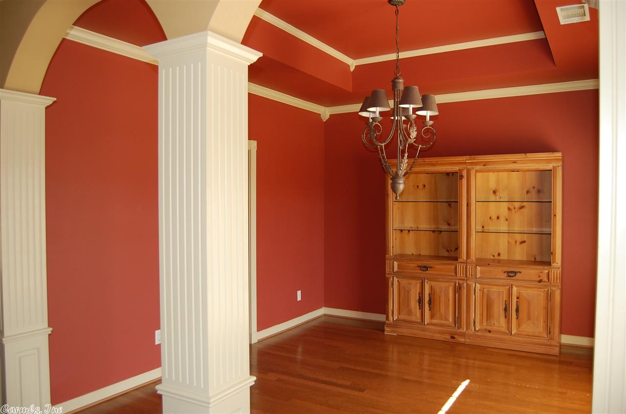 LONGHILLS VILLAGE - Residential