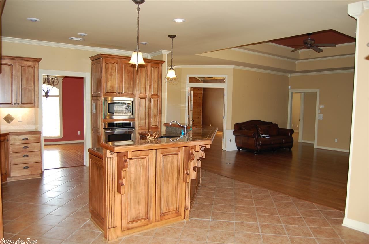 LONGHILLS VILLAGE - Residential